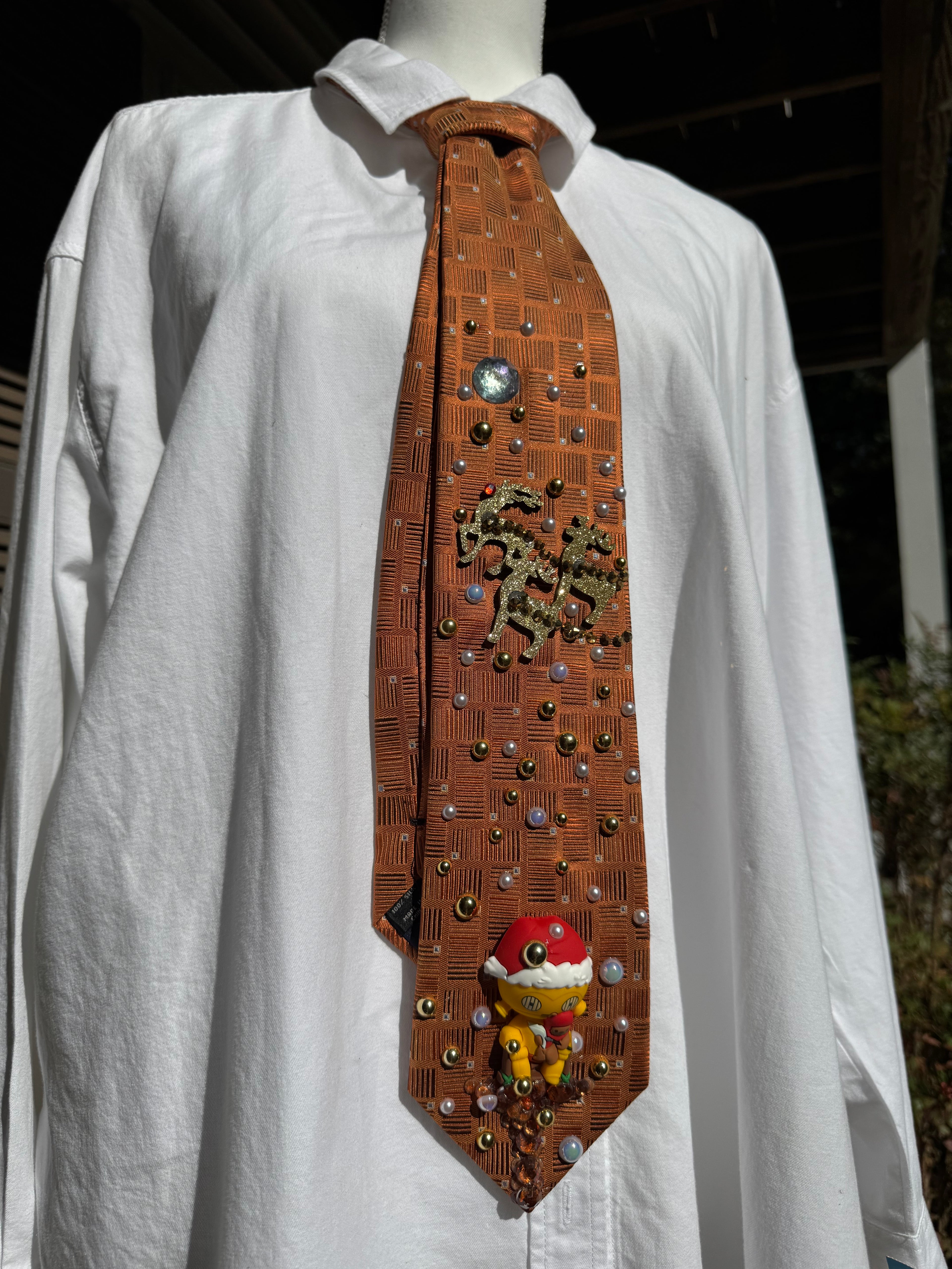 Orange C-3PO on Platform in Gold and White Snowflakes Winter Star Wars Tie