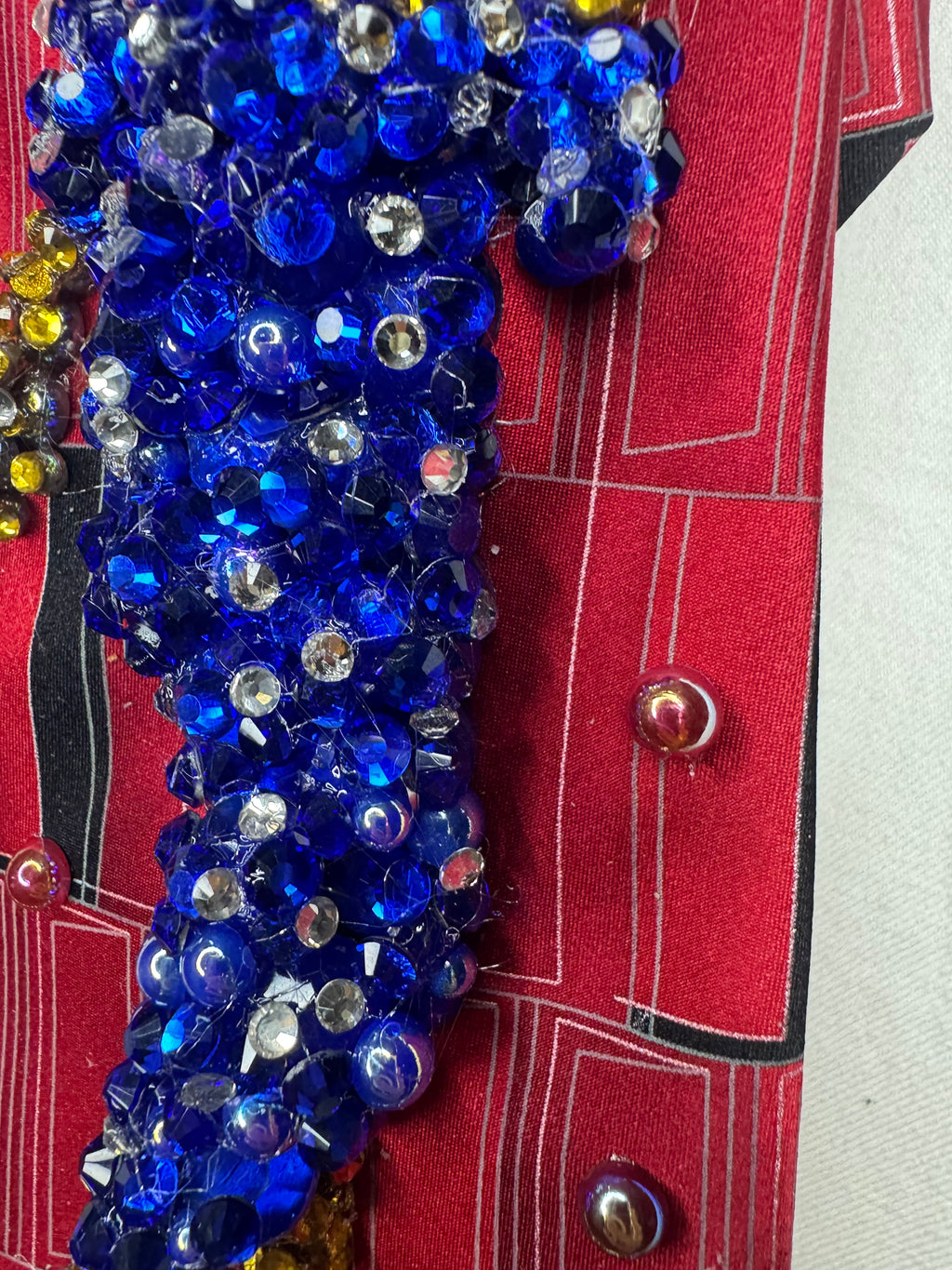 Red Whitney Houston in Full Shiny Blue Dress & Crystal High Heels Singing Live Tie