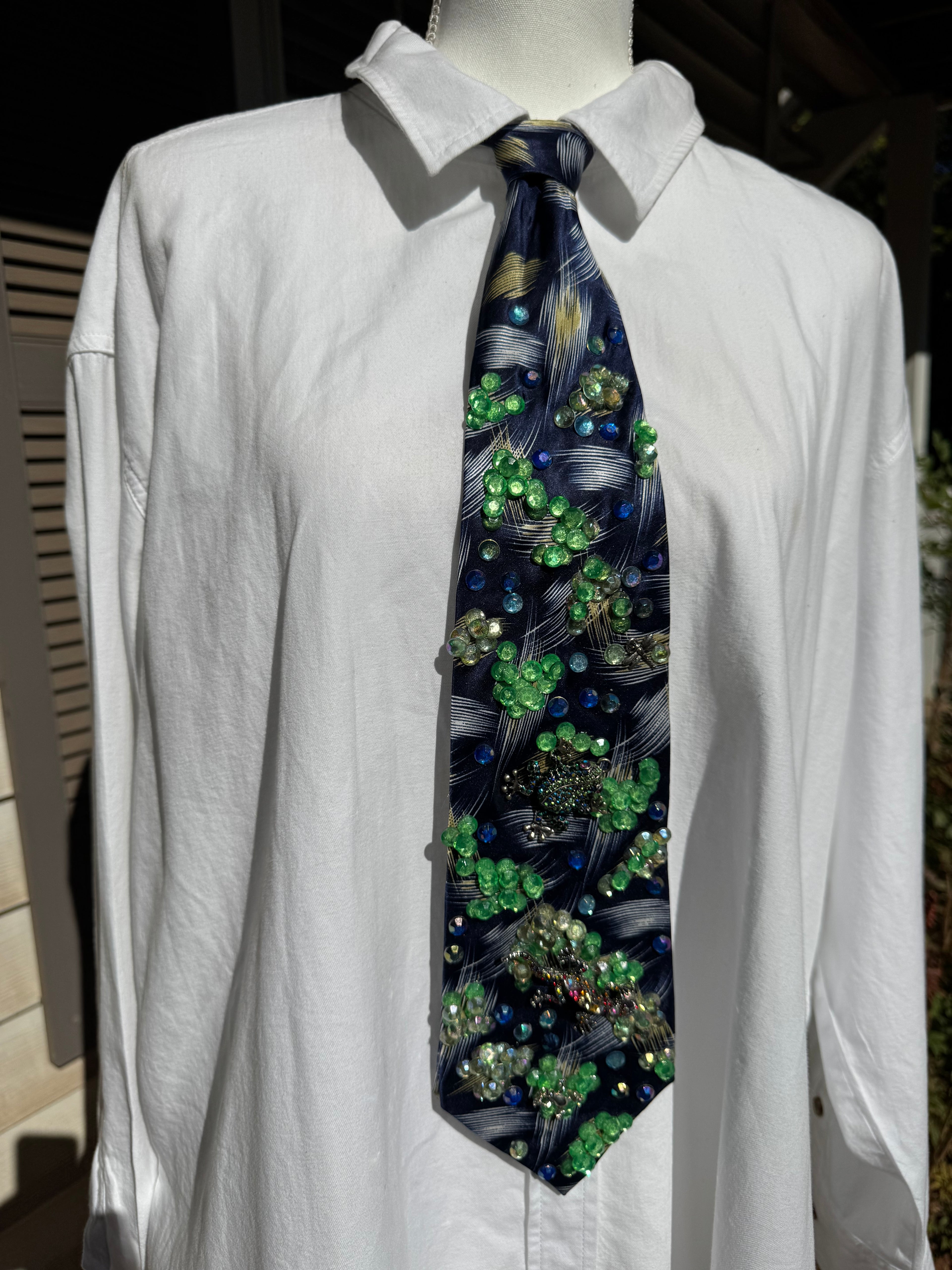 Navy Blue Swift Pond Royalty Nature Tie