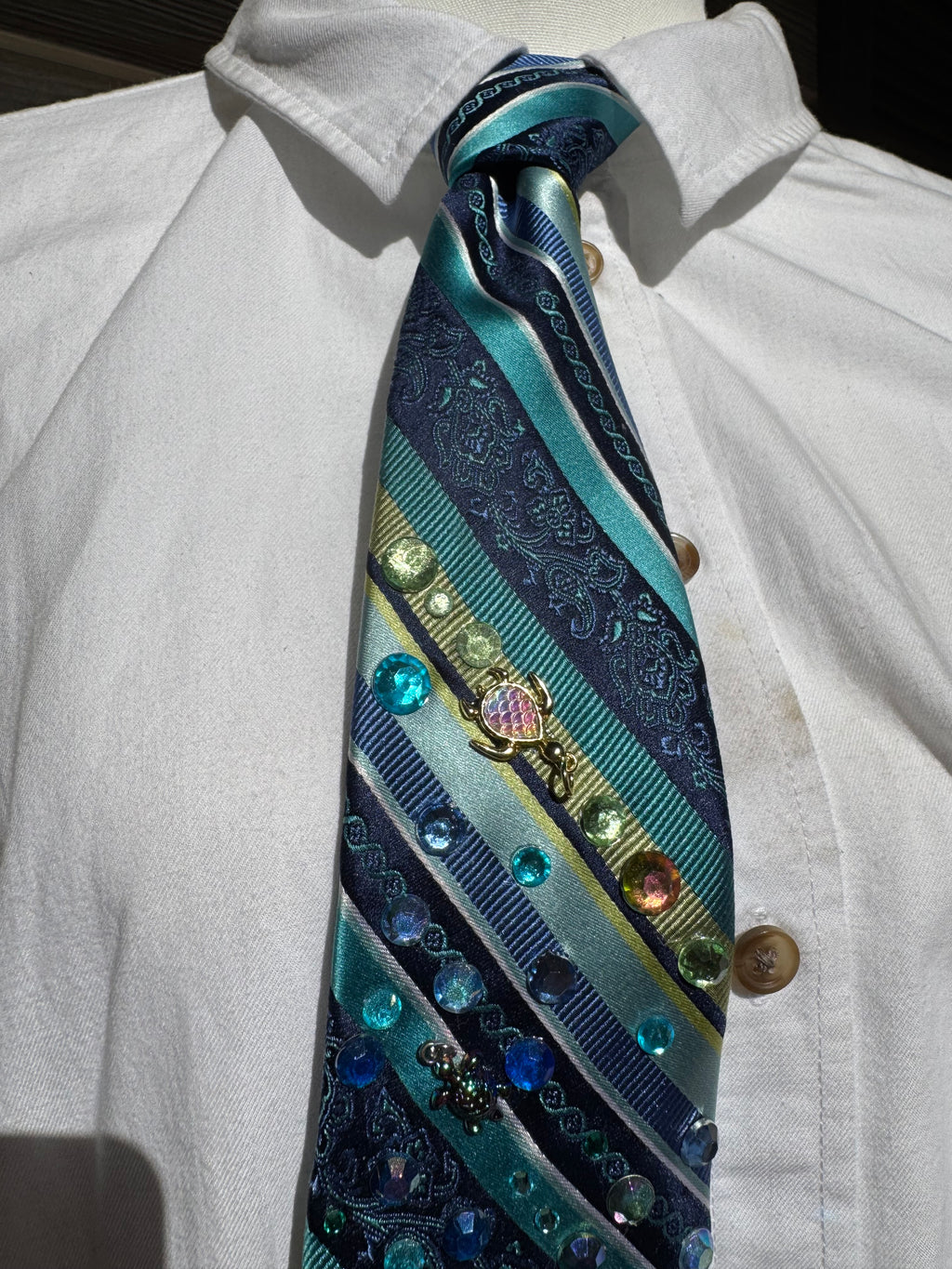 Tri Tone Turquoise Striped Caribbean Ocean Floor Aquatic Nature Royalty Tie