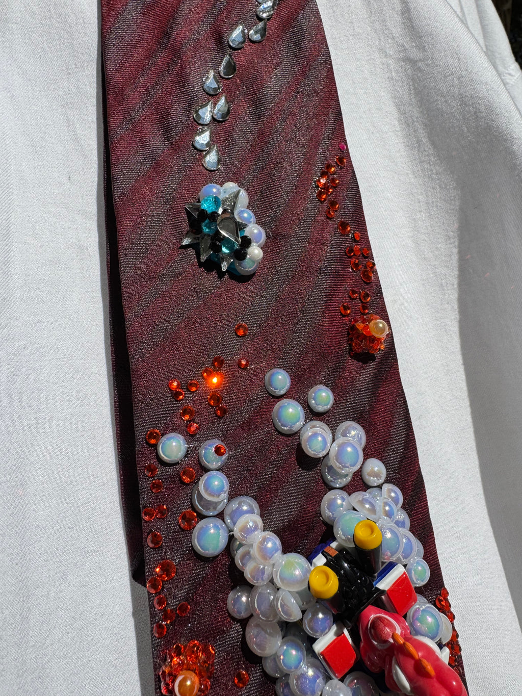 Red Red Yoshi Dodging Fireballs and Blue Shell 200cc Mario Kart Tie