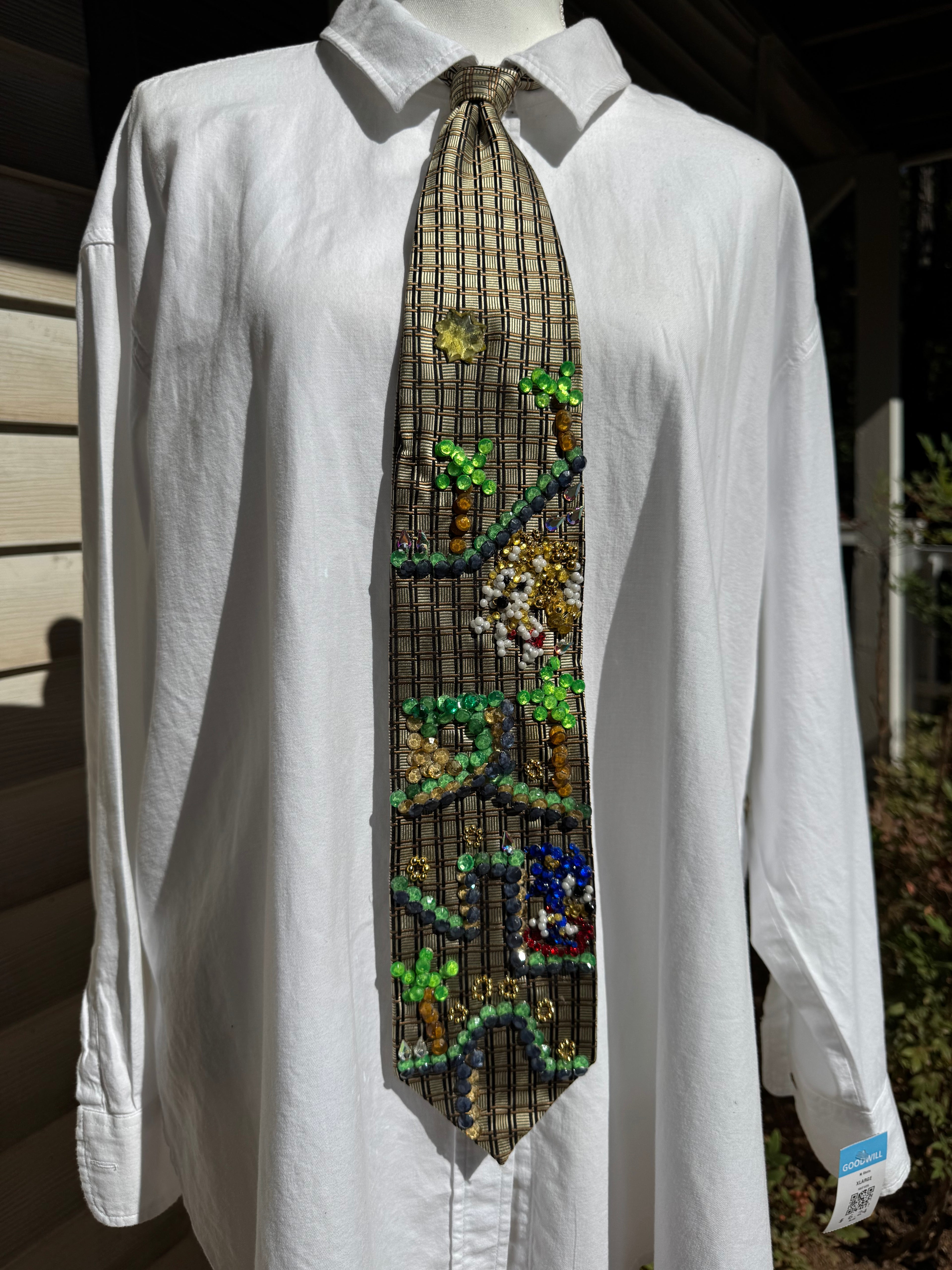 Beige Supersonic and Tails Sonic the Hedgehog Video Game Tie