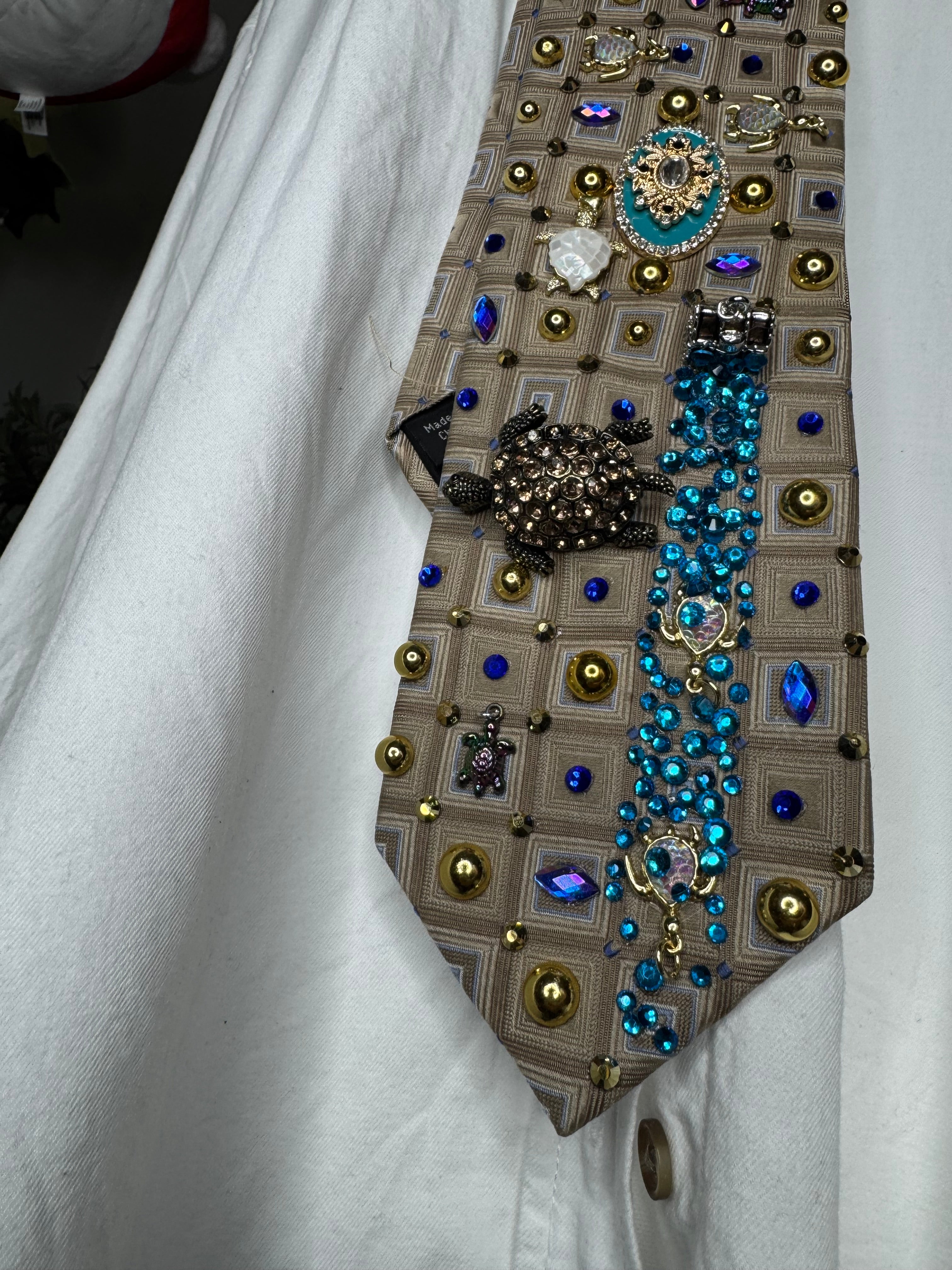 Beige Tropical Treasure Box of Turtles Royalty Tie