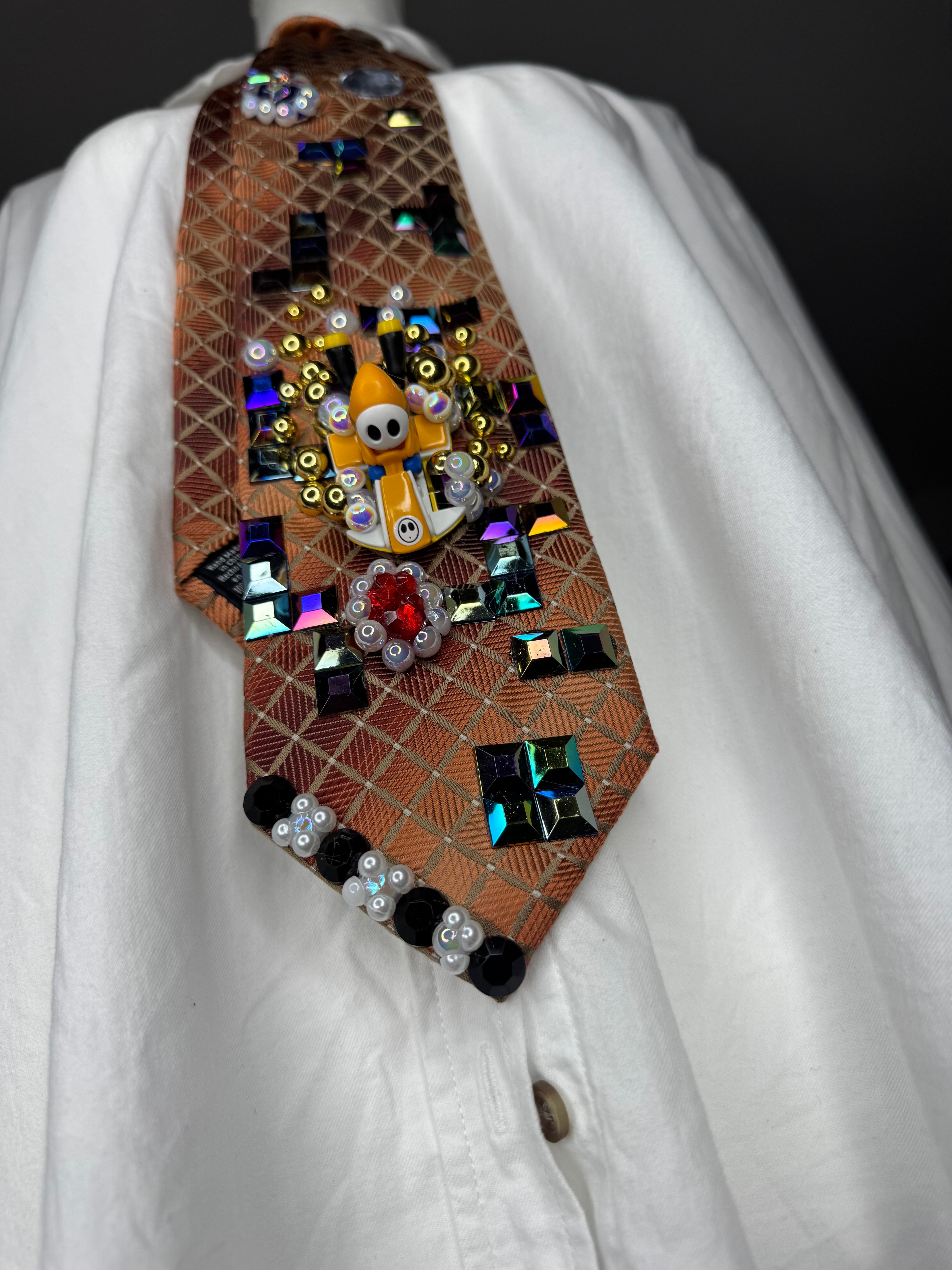 Orange Orange Shy Guy Dodging Blue Shell on Tetris Road 200cc Mario Kart Tie