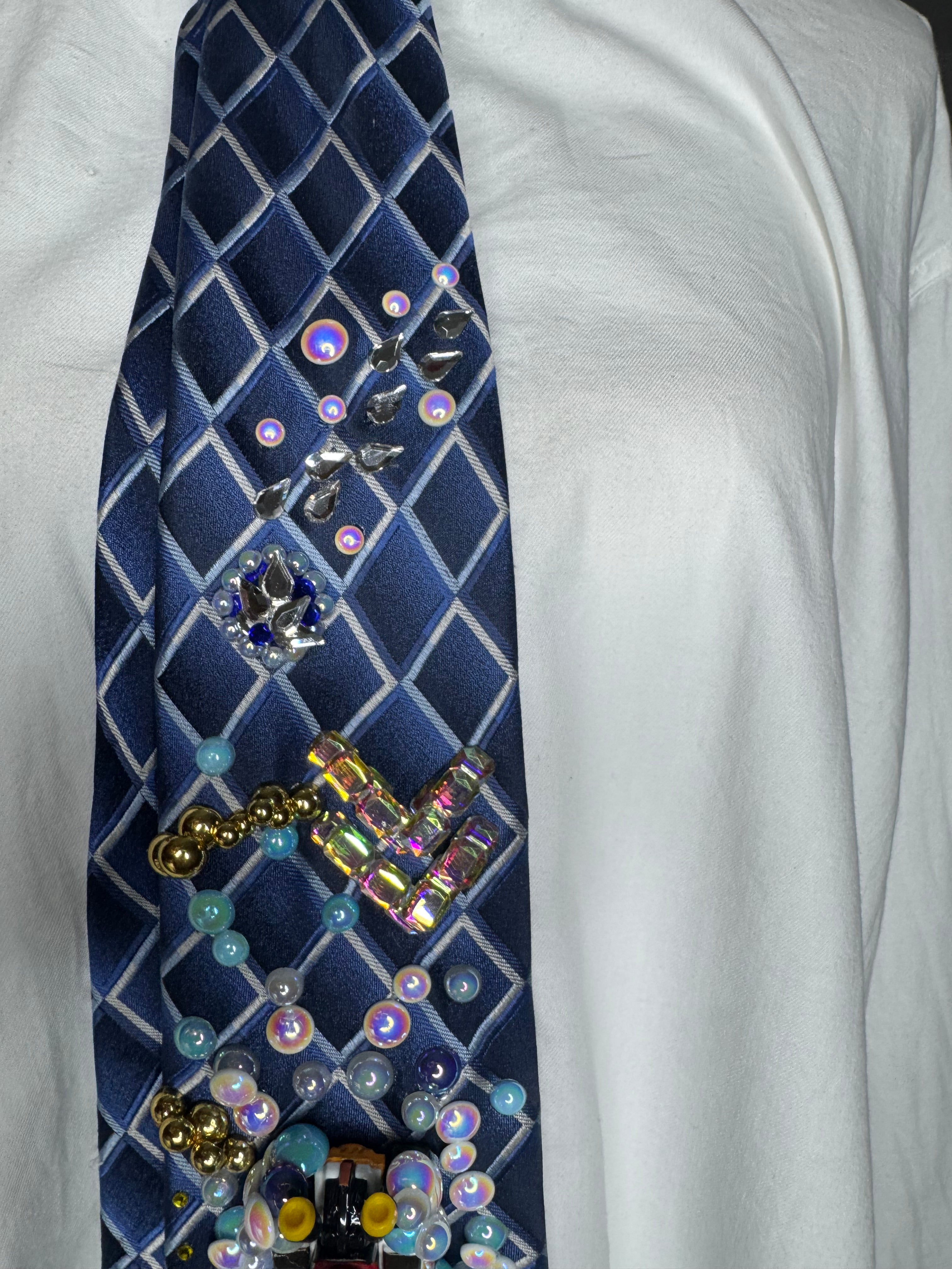 Navy Blue Shy Guy Chasing Star Item Underwater on Golden Coral Reef Road 200cc Mario Kart Tie