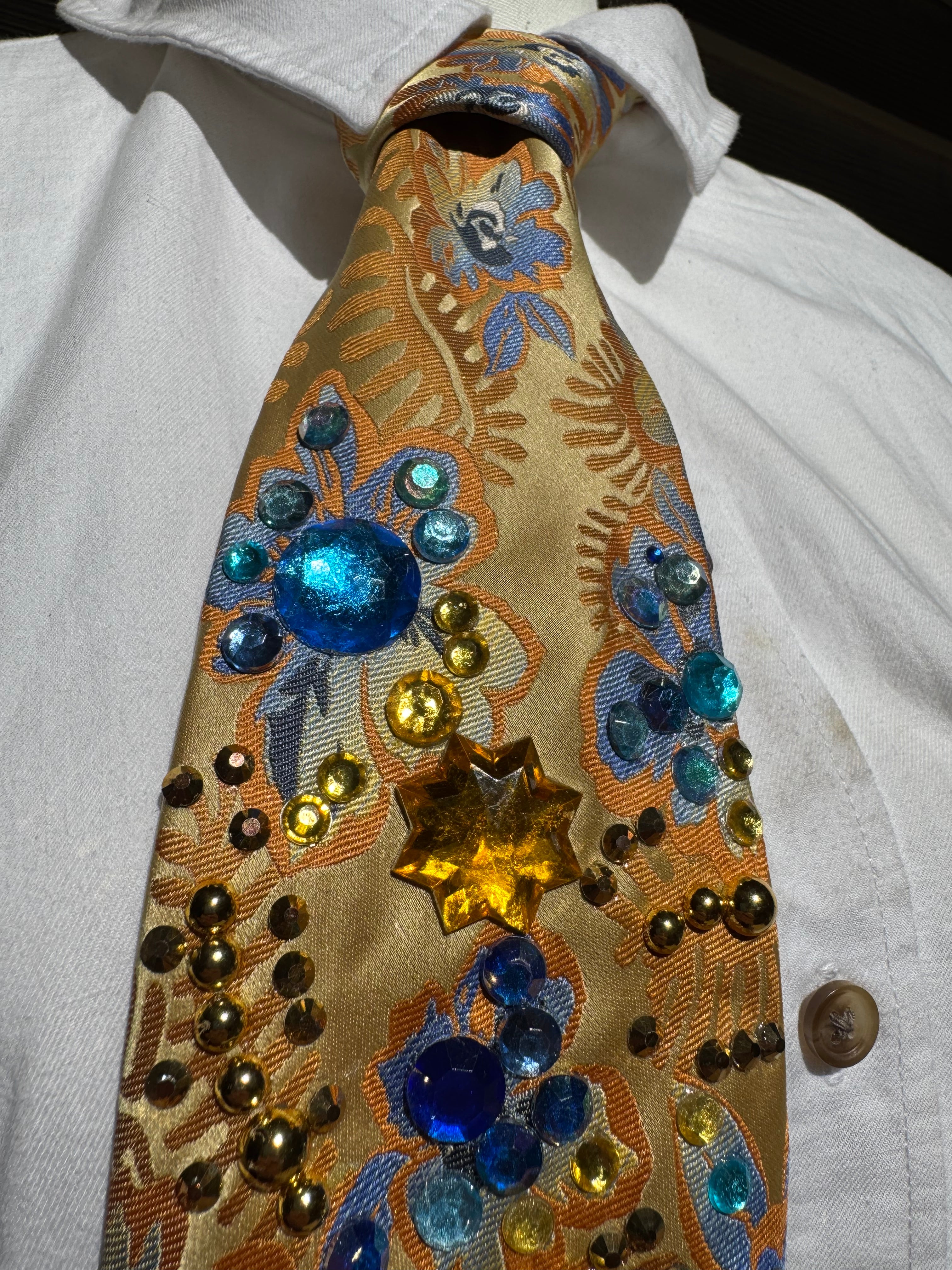 Gold Floral Hawaiian Stitch Wearing Two Leis Movie Tie