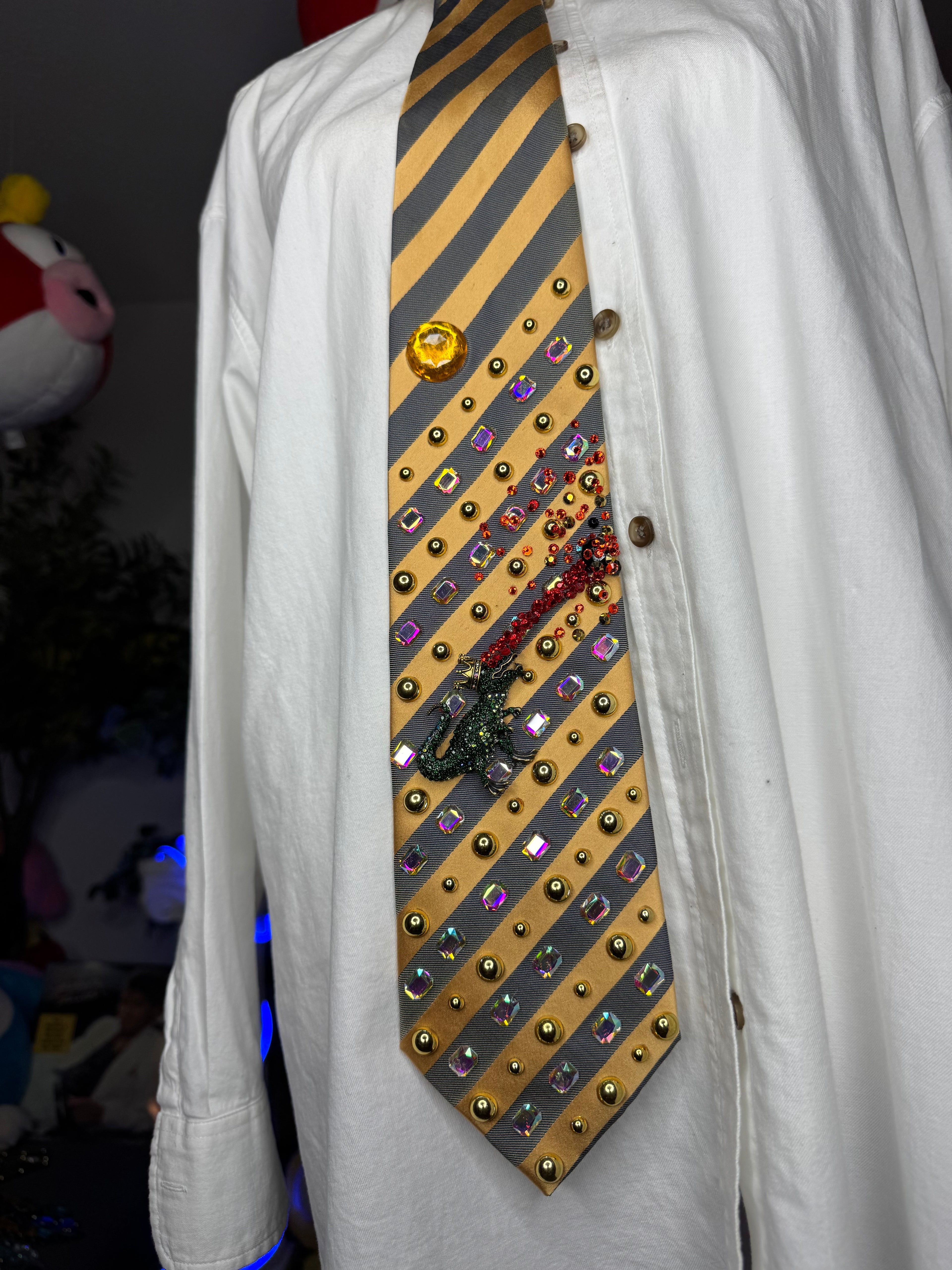 Gold and Grey Laser Eye Trex Attacking Tie