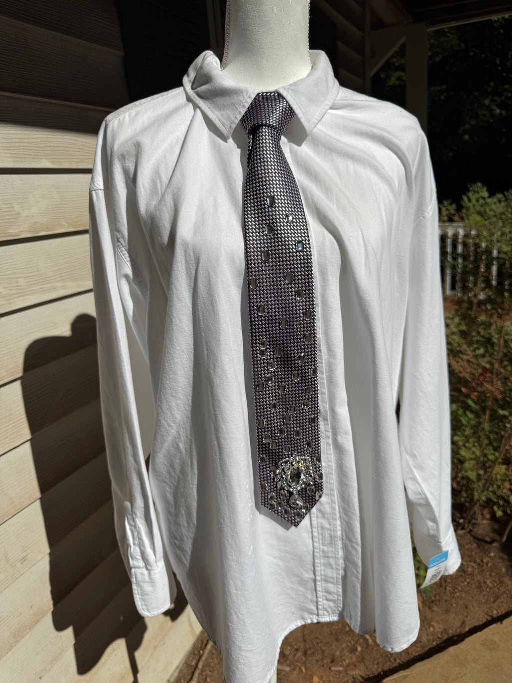 Grey Crystal Pendant Baguette Rain Royalty Tie