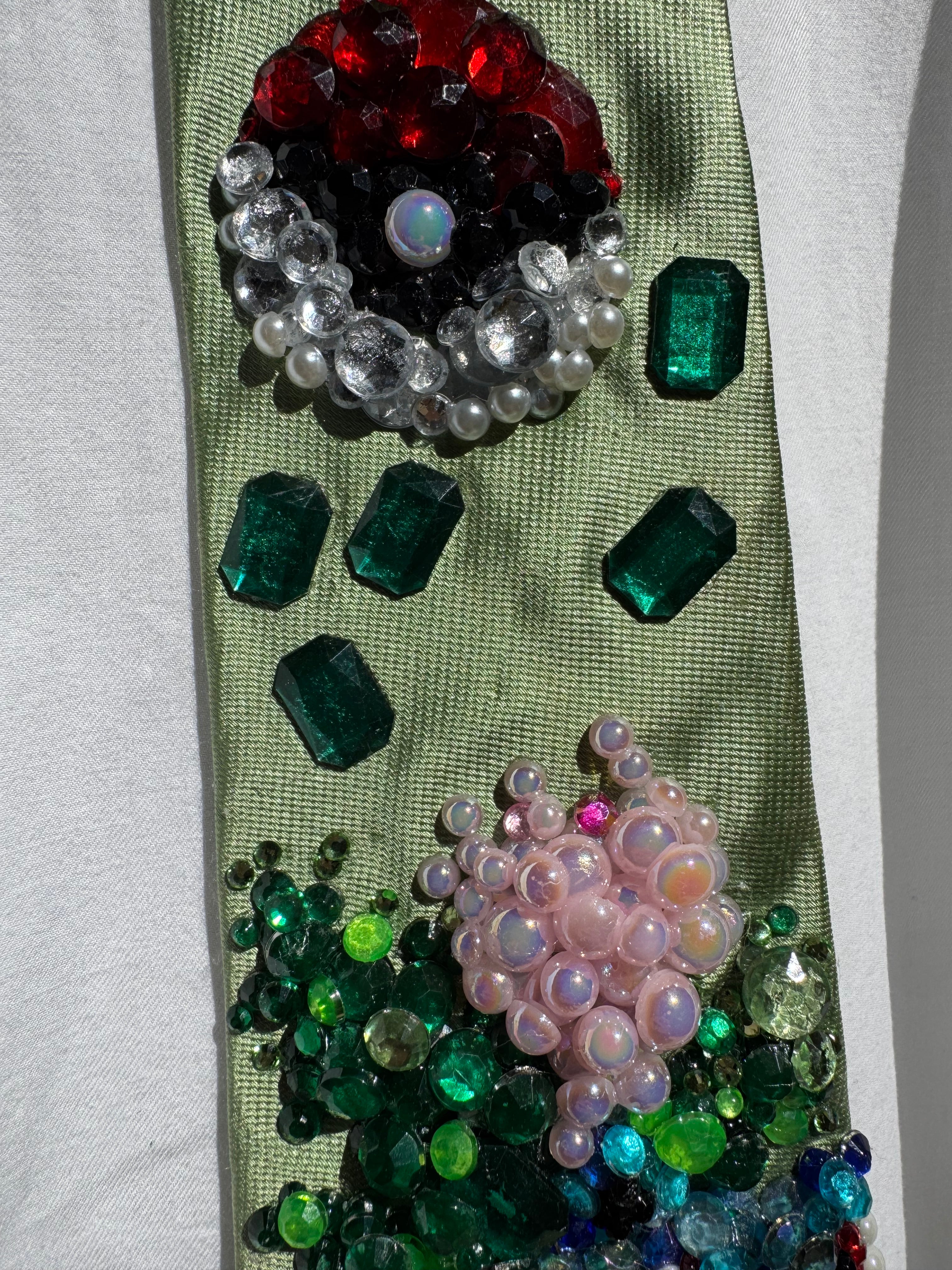 Pastel Green Ivysaur and Pokeball Pokemon Tie