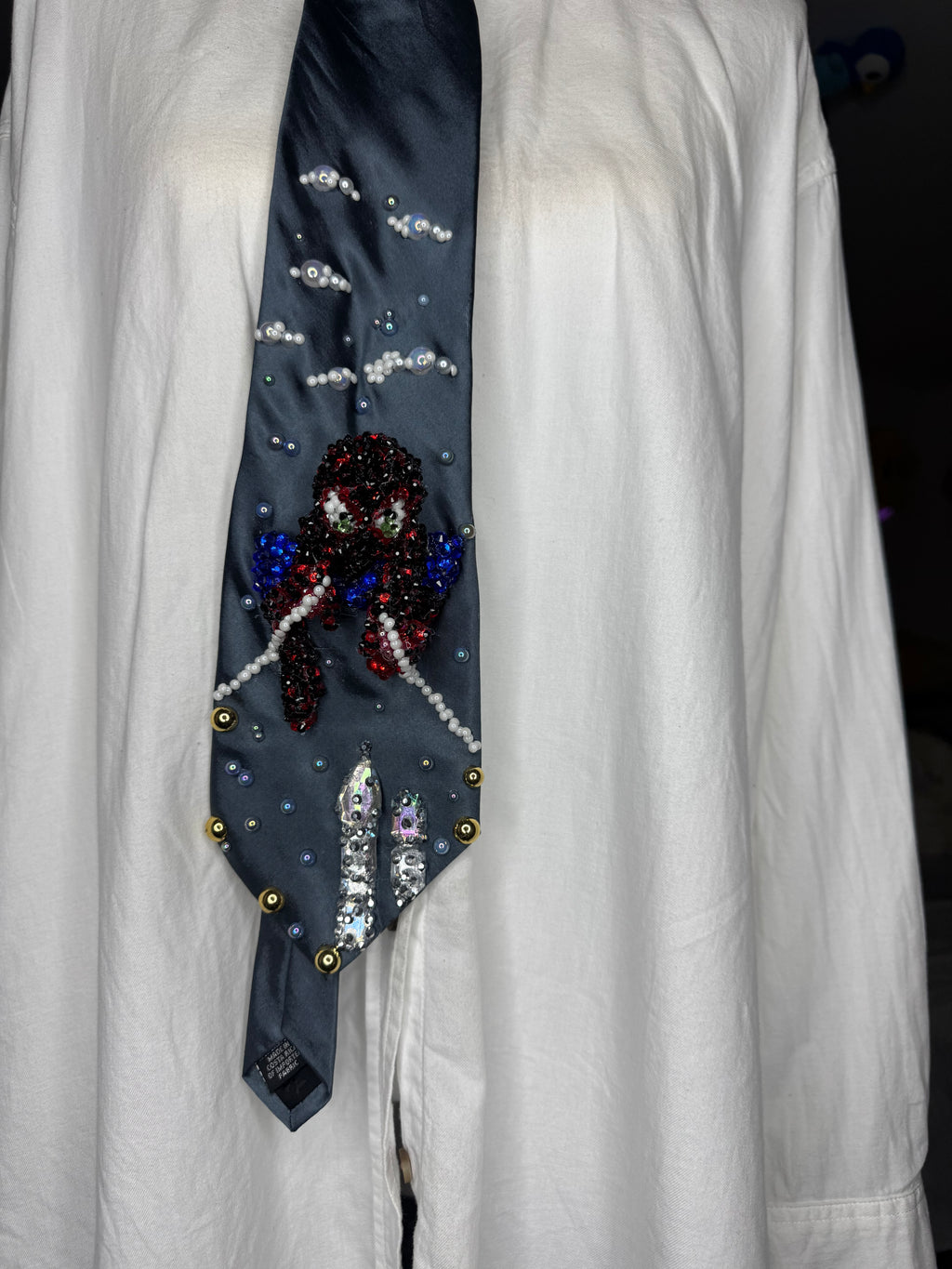 Grey Silk Toby Maguire Shooting Both Webs in the Air for Spiderman 2 Poster Tie