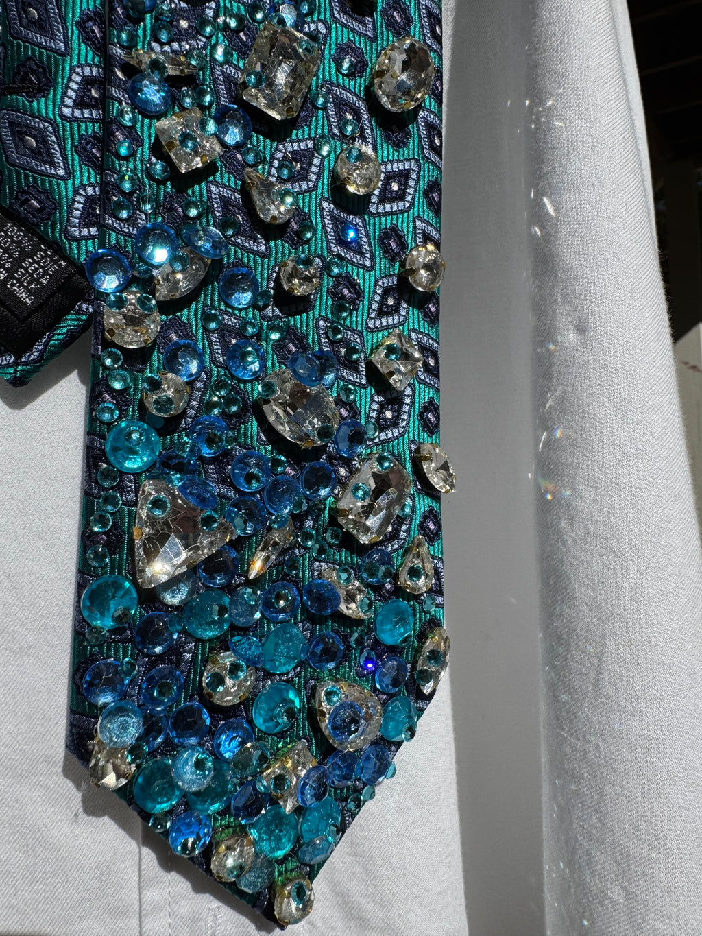 Turquoise Fiji Water Over Crystals Water Royalty Tie