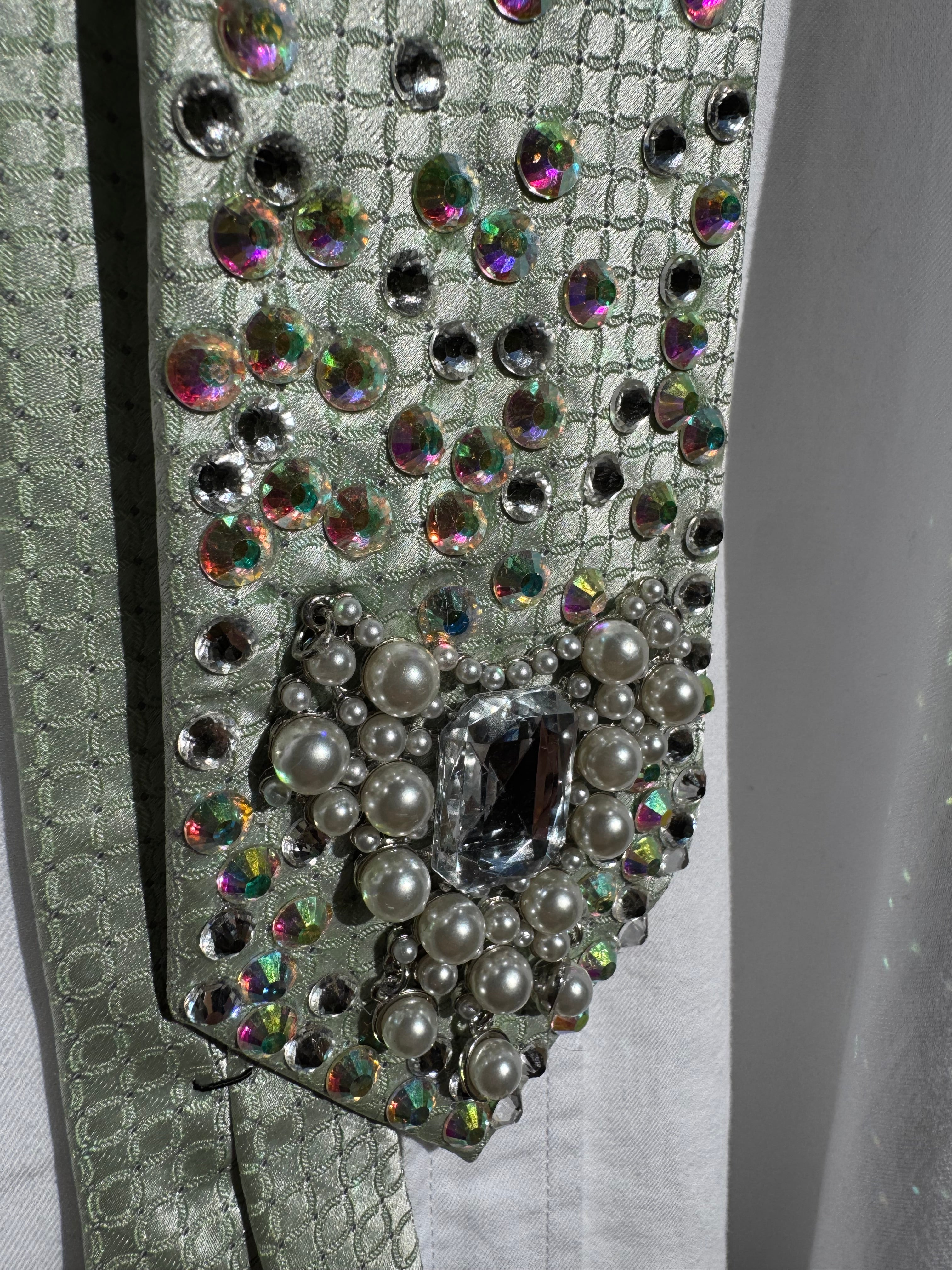 Light Green Heavy Crystal Aura High Royalty Tie