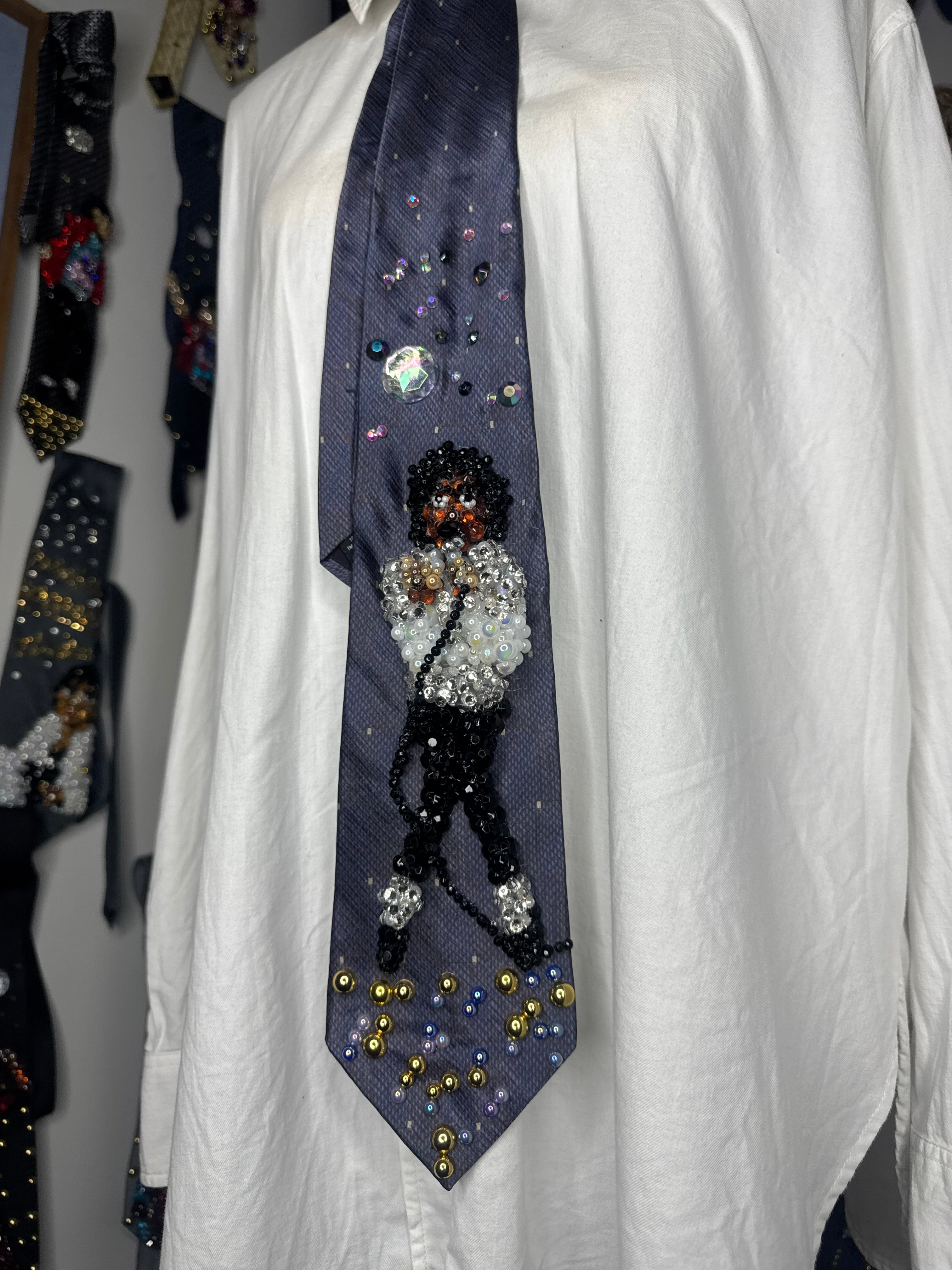 Purple Michael Jackson Singing and Hitting Toe Stand Pose Victory Tour 1984 Tie