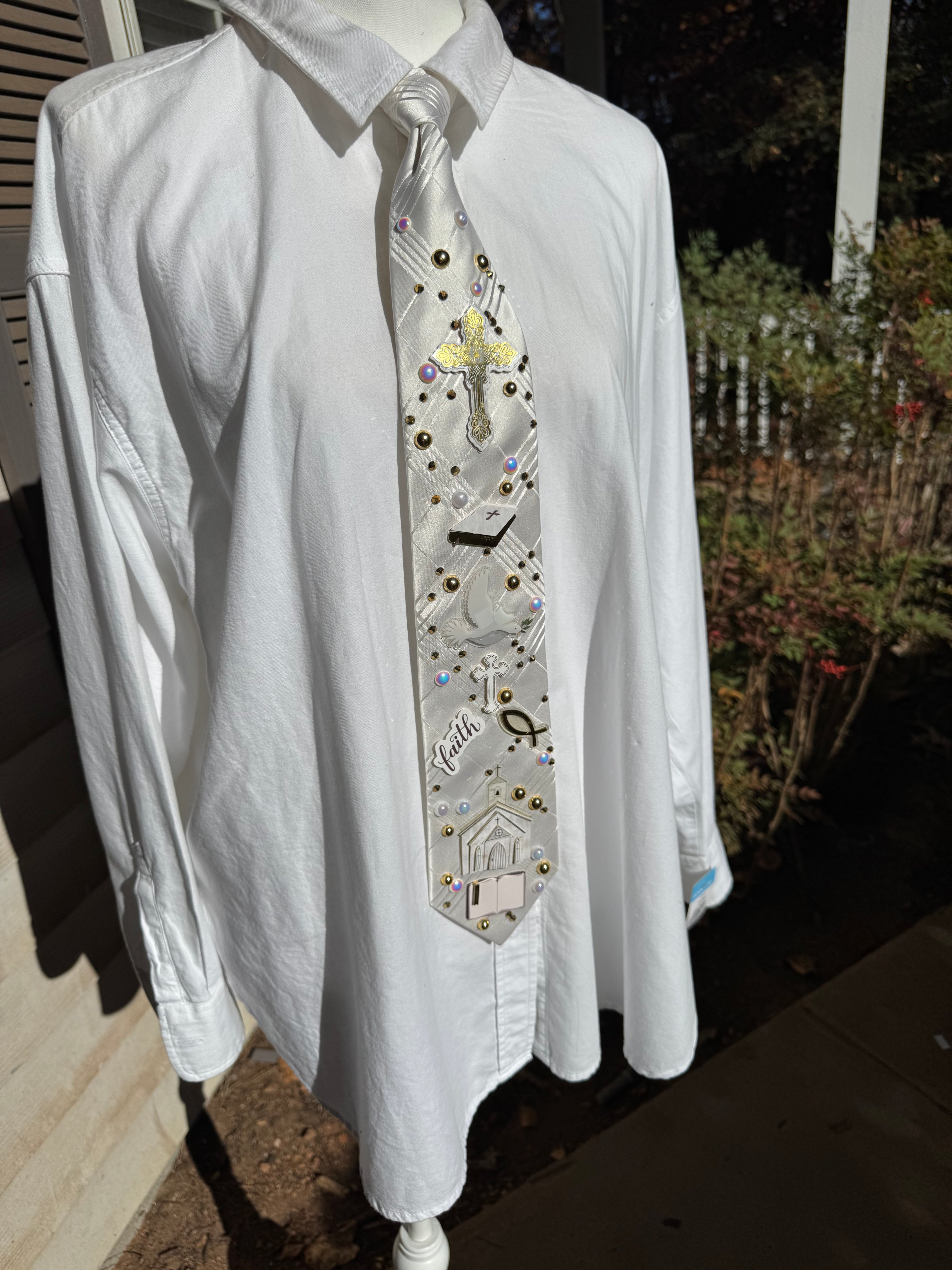 White Plaid Faith and Hope Church Royalty Tie