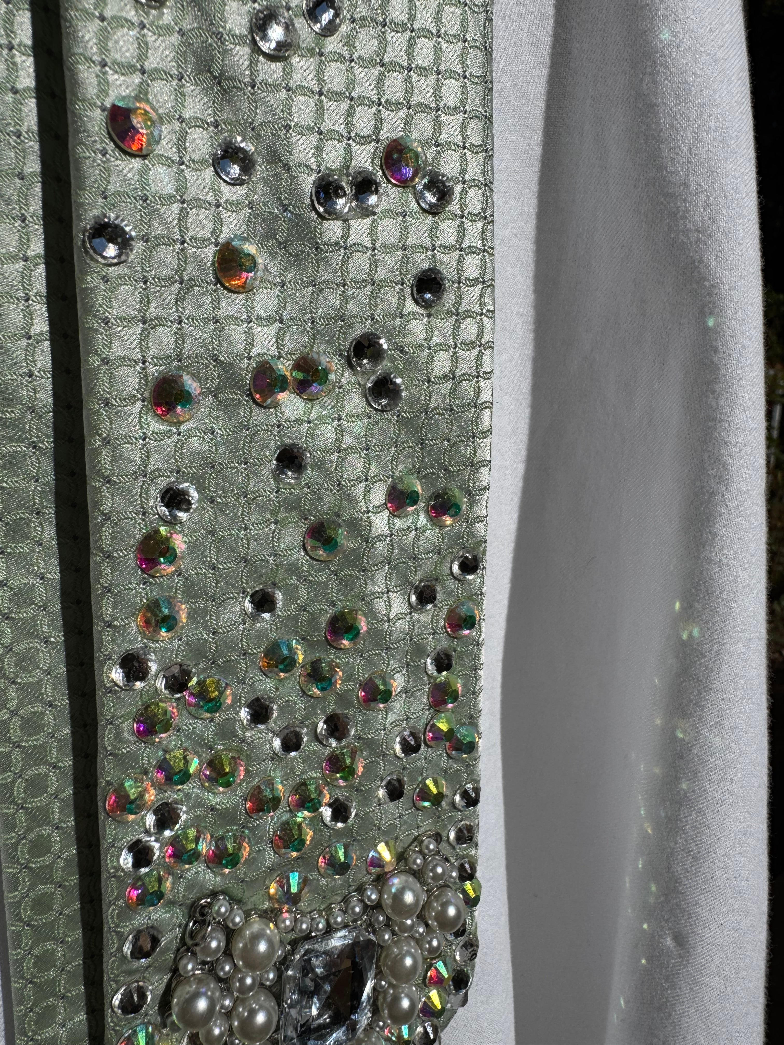 Light Green Heavy Crystal Aura High Royalty Tie