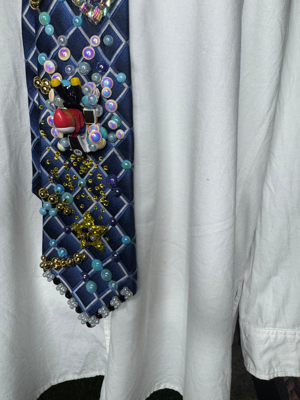 Navy Blue Shy Guy Chasing Star Item Underwater on Golden Coral Reef Road 200cc Mario Kart Tie