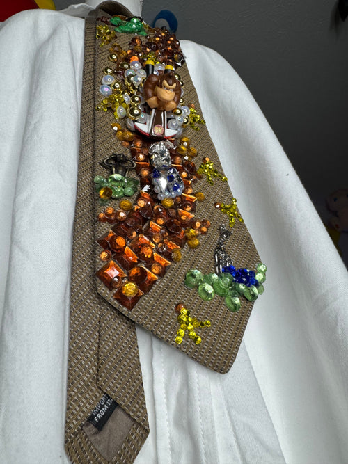 Beige Donkey Kong Throwing Blue Shell on DK Jungle Road Mirror 200cc Mario Kart Tie
