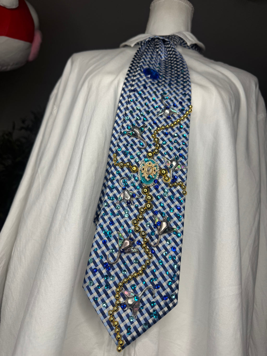Light Blue Tropical Treasure Box Of Stingrays Royalty Tie