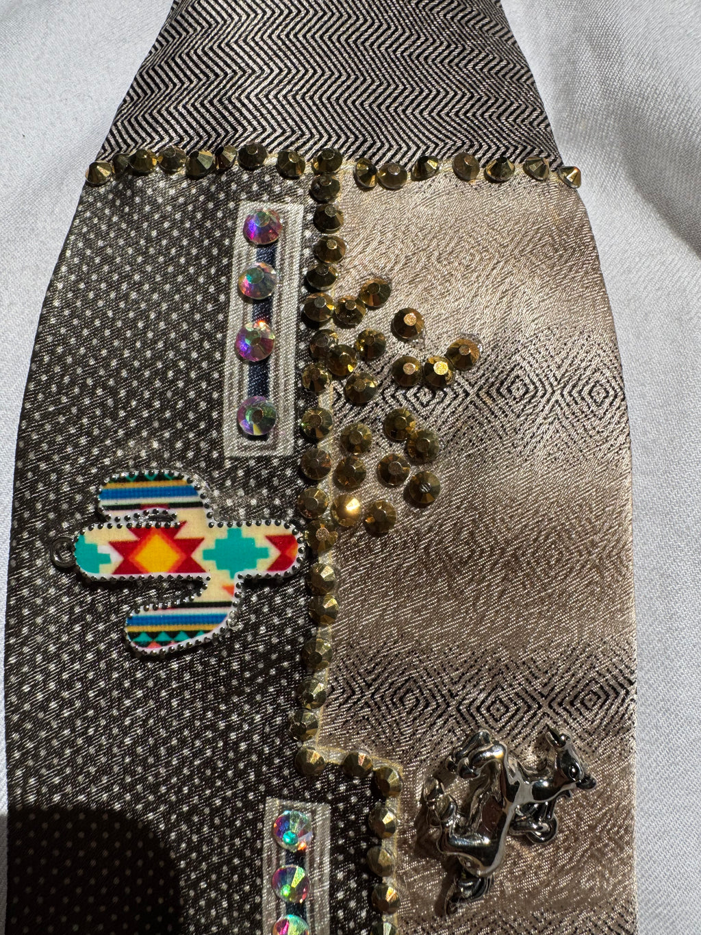 Light and Dark Beige Split Cowboy Western Royalty Tie