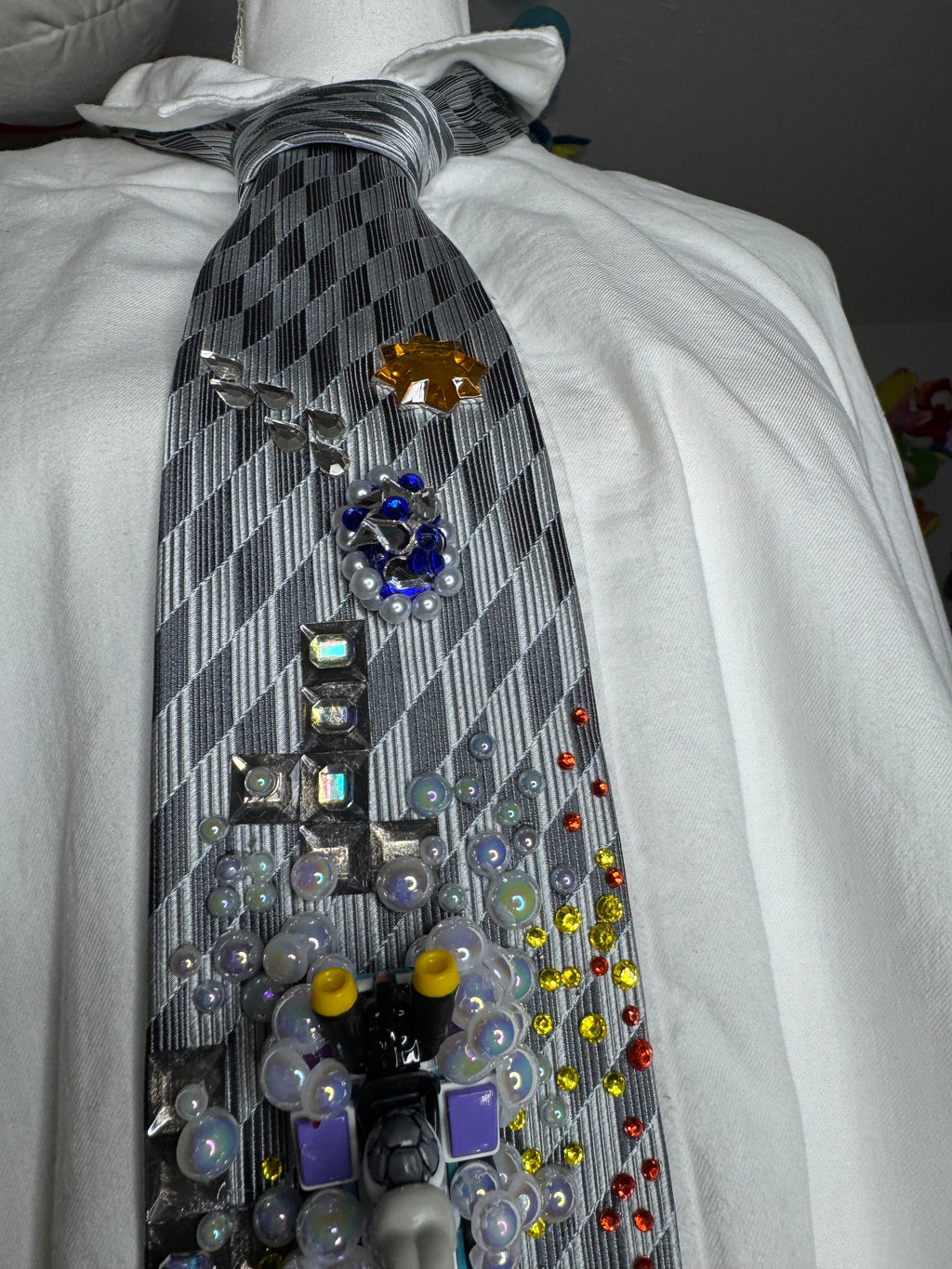 Grey Dry Bones Chasing Star and Dodging Blue Shell on Tetris Road 200cc Mario Kart Tie