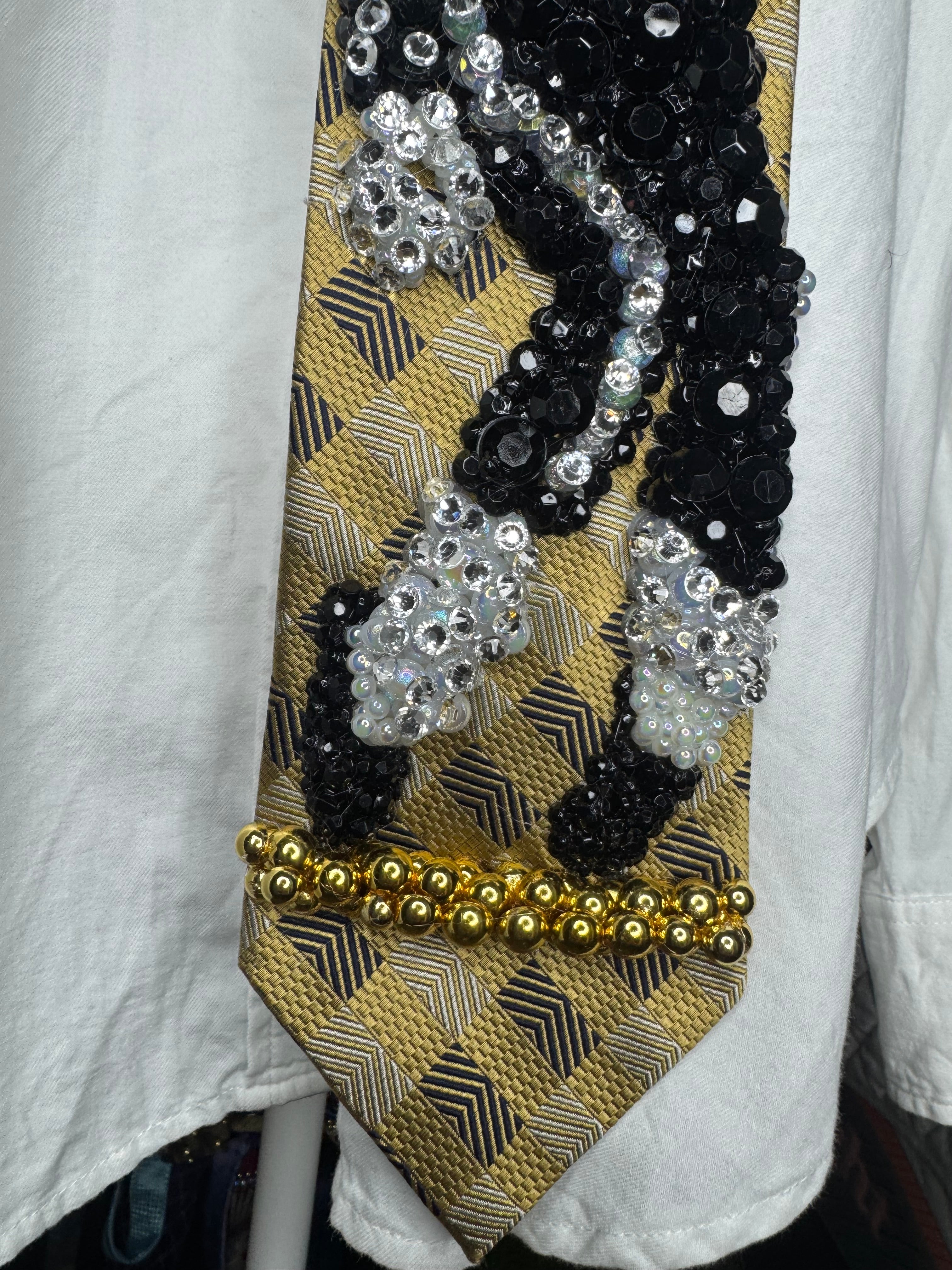 Gold Michael Jackson Doing Toe Stand Move To Billie Jean Tie