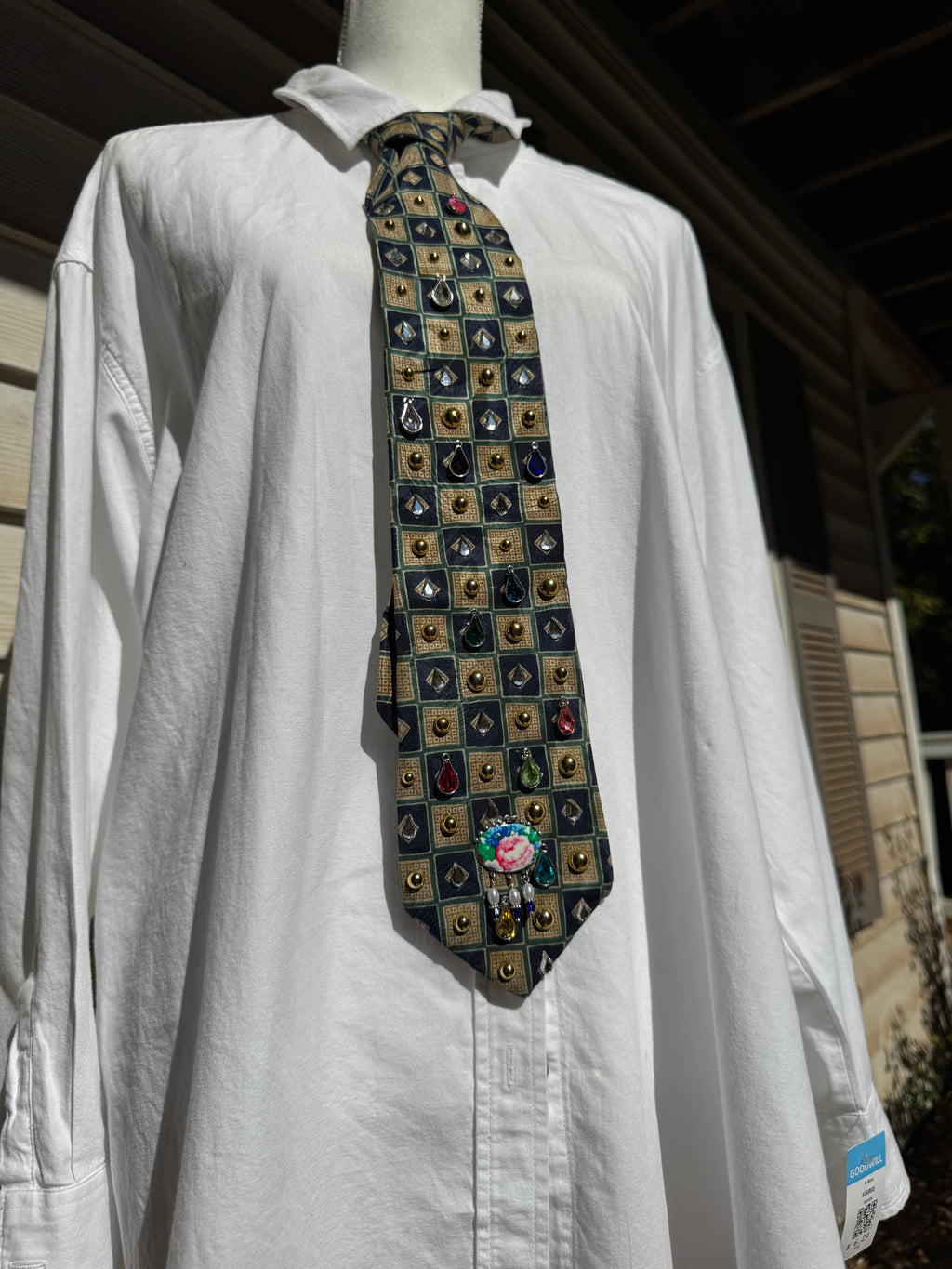 Navy Blue and Gold Colorful Raindrops Treasure Box Royalty Tie