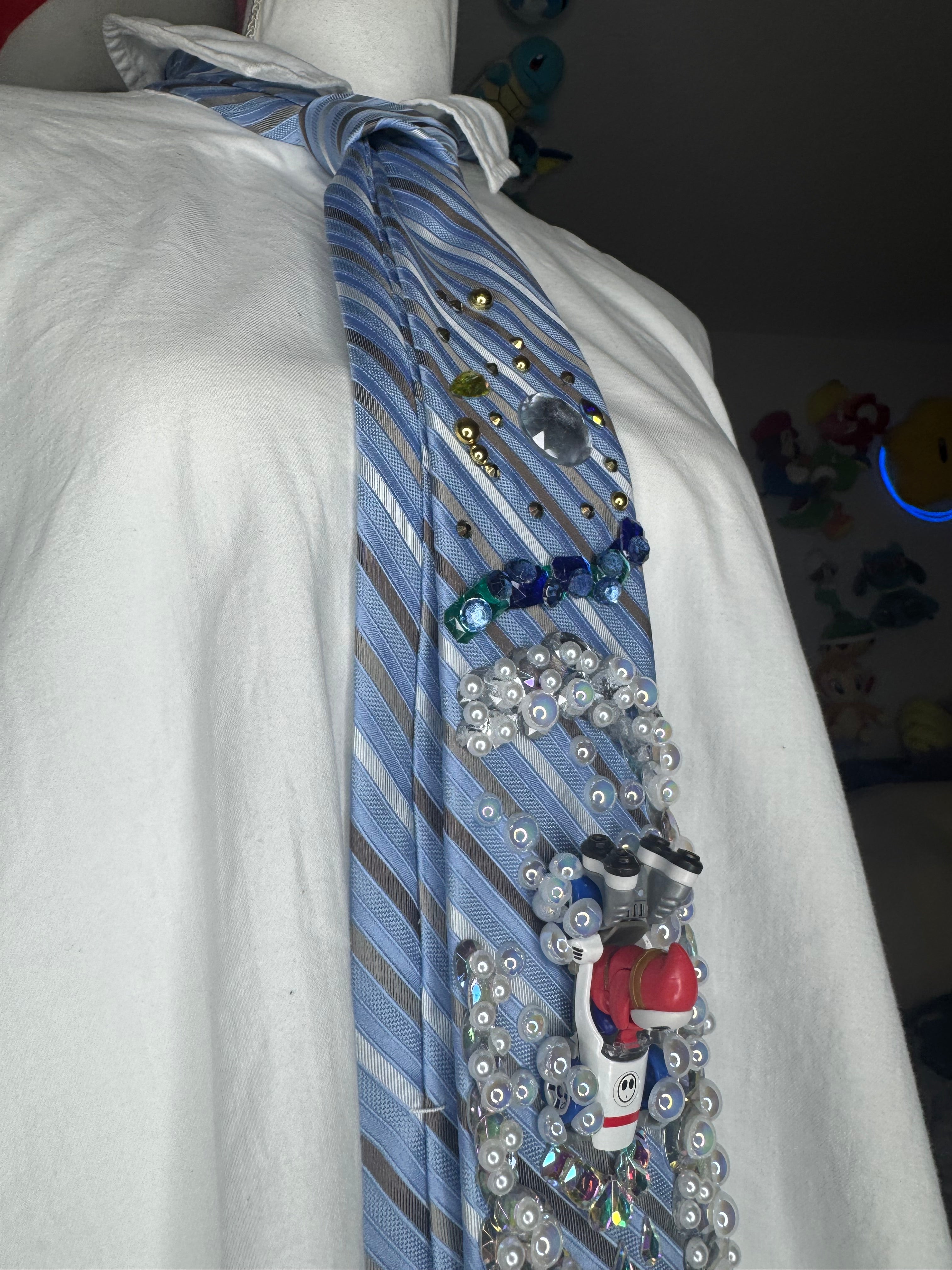 Light Blue Striped Shy Guy Throwing Blue Shell Down Snowy Slopes Road 200cc Mario Kart Tie