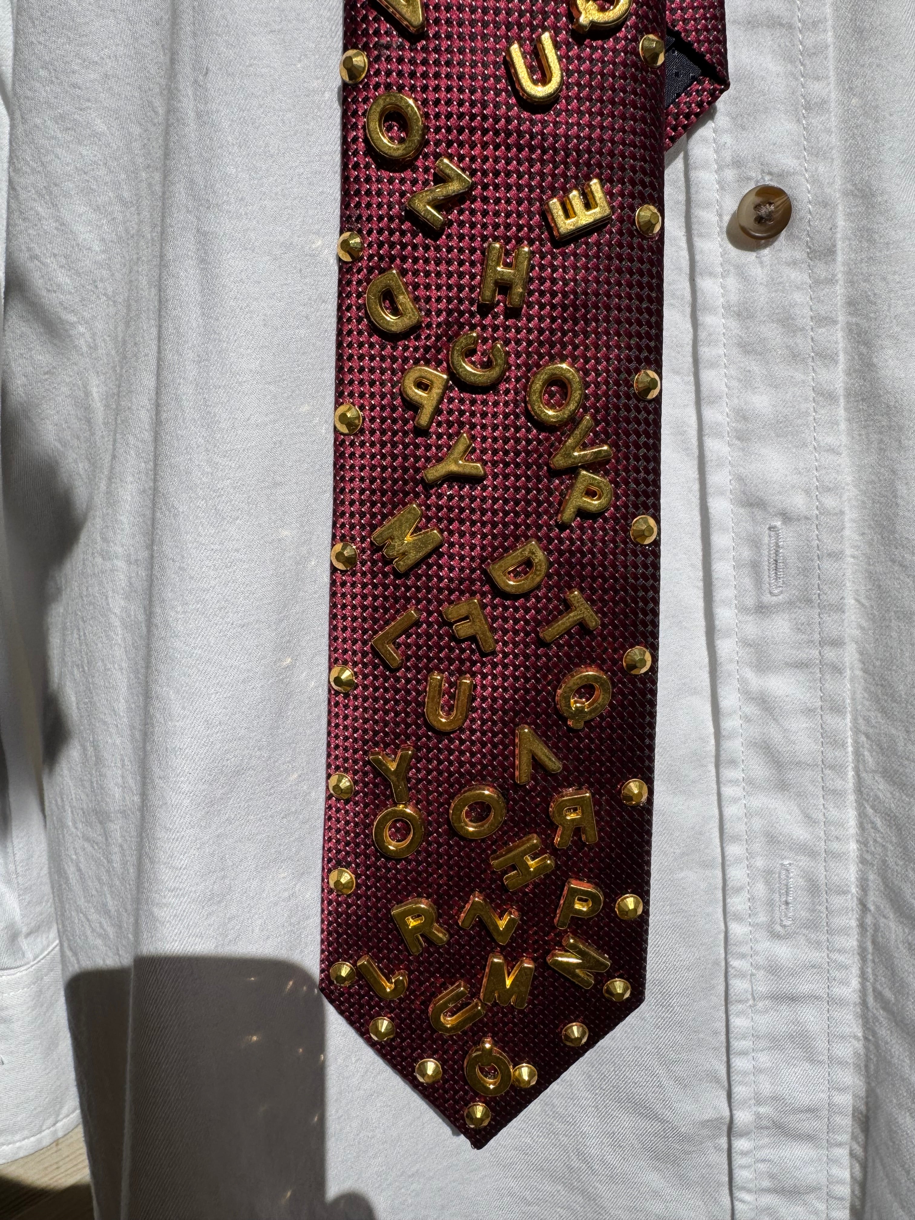 Red Gold Letters Spelling Bee Tie