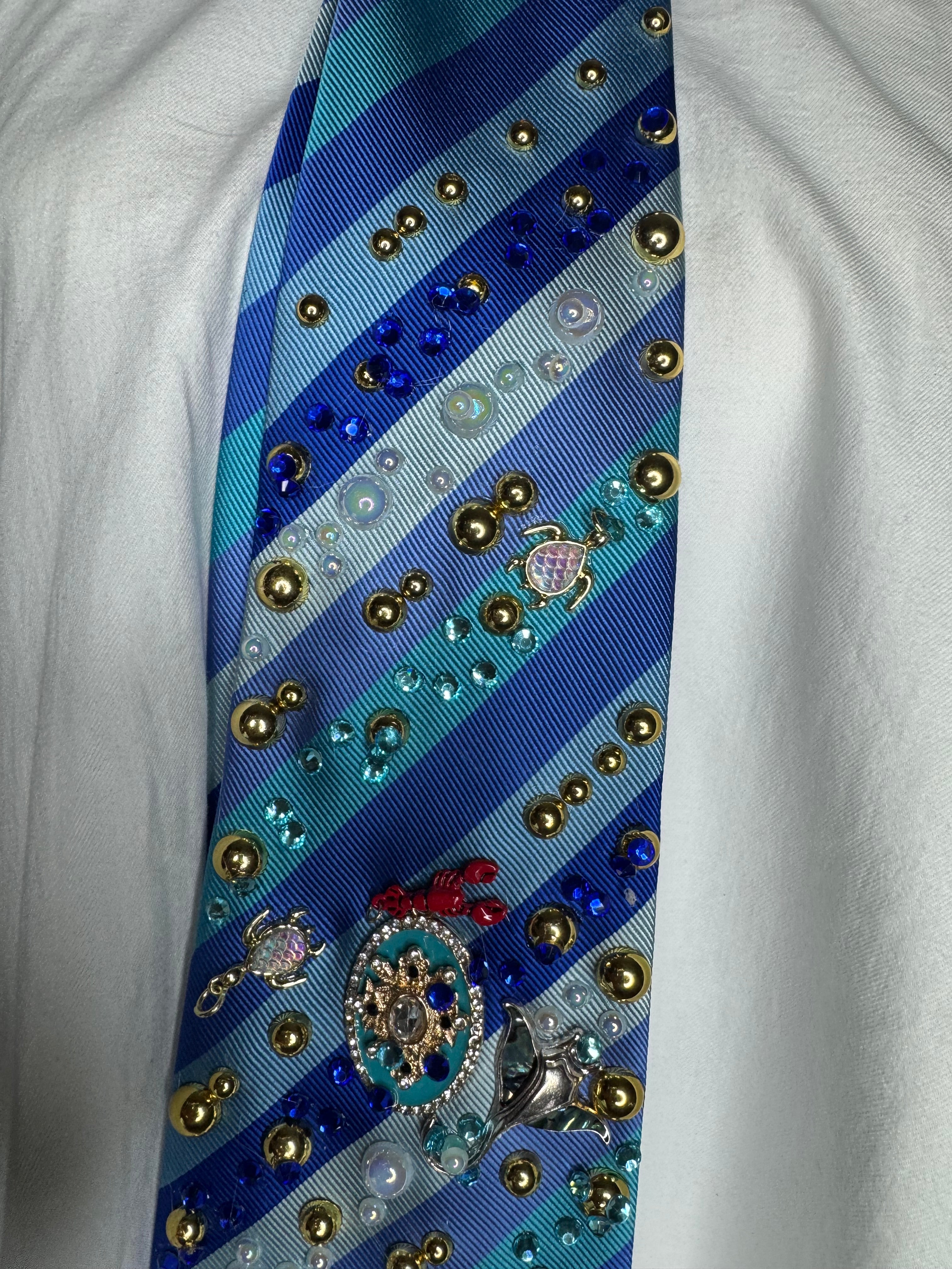 Tri-Tone Blue Striped Tropical Treasure Box Royalty Tie