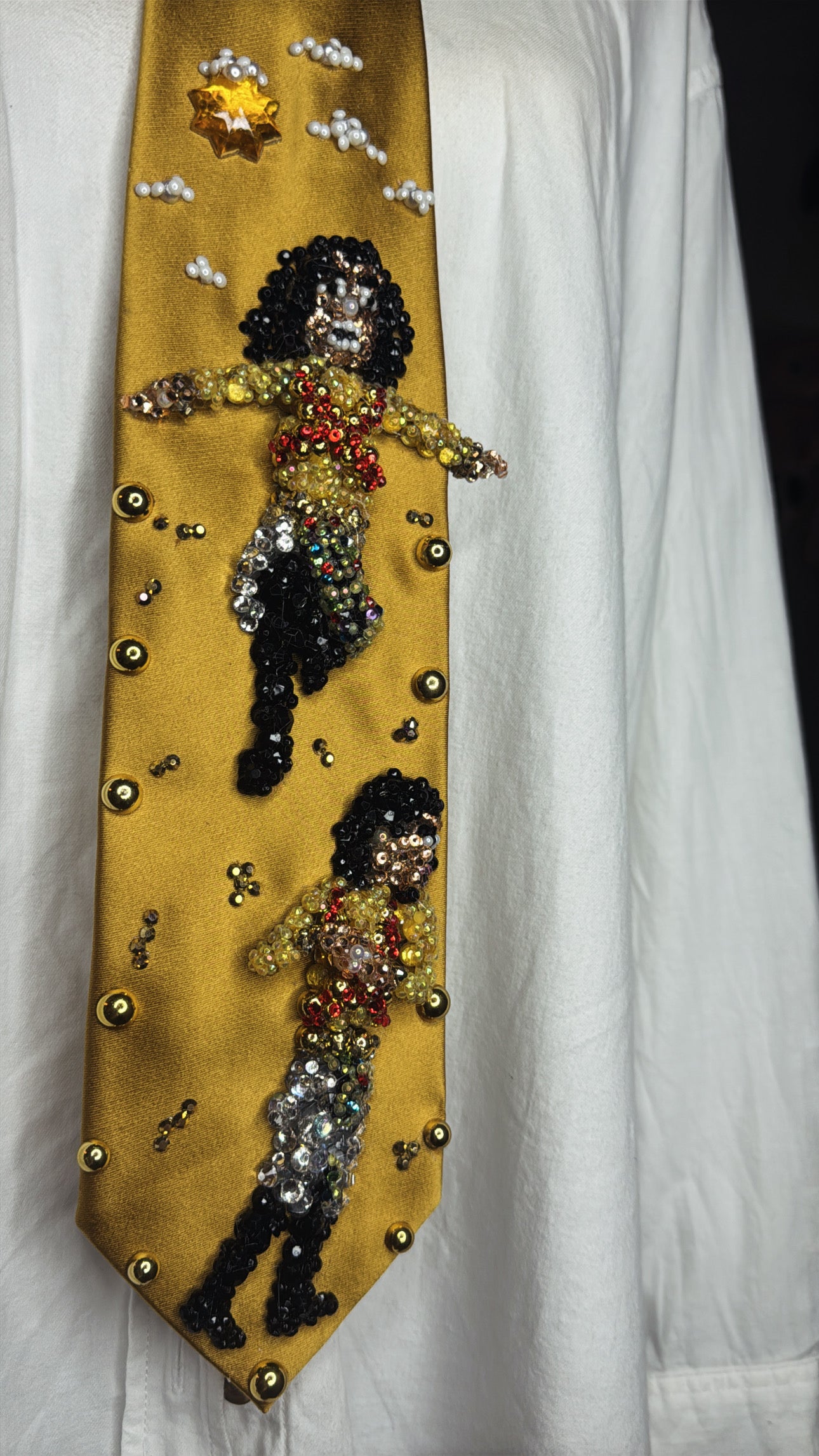 Gold Silk Michael Jackson Hitting T Jump to Hand Tut Twist Double Dance Scene from Remember the Time Short Film