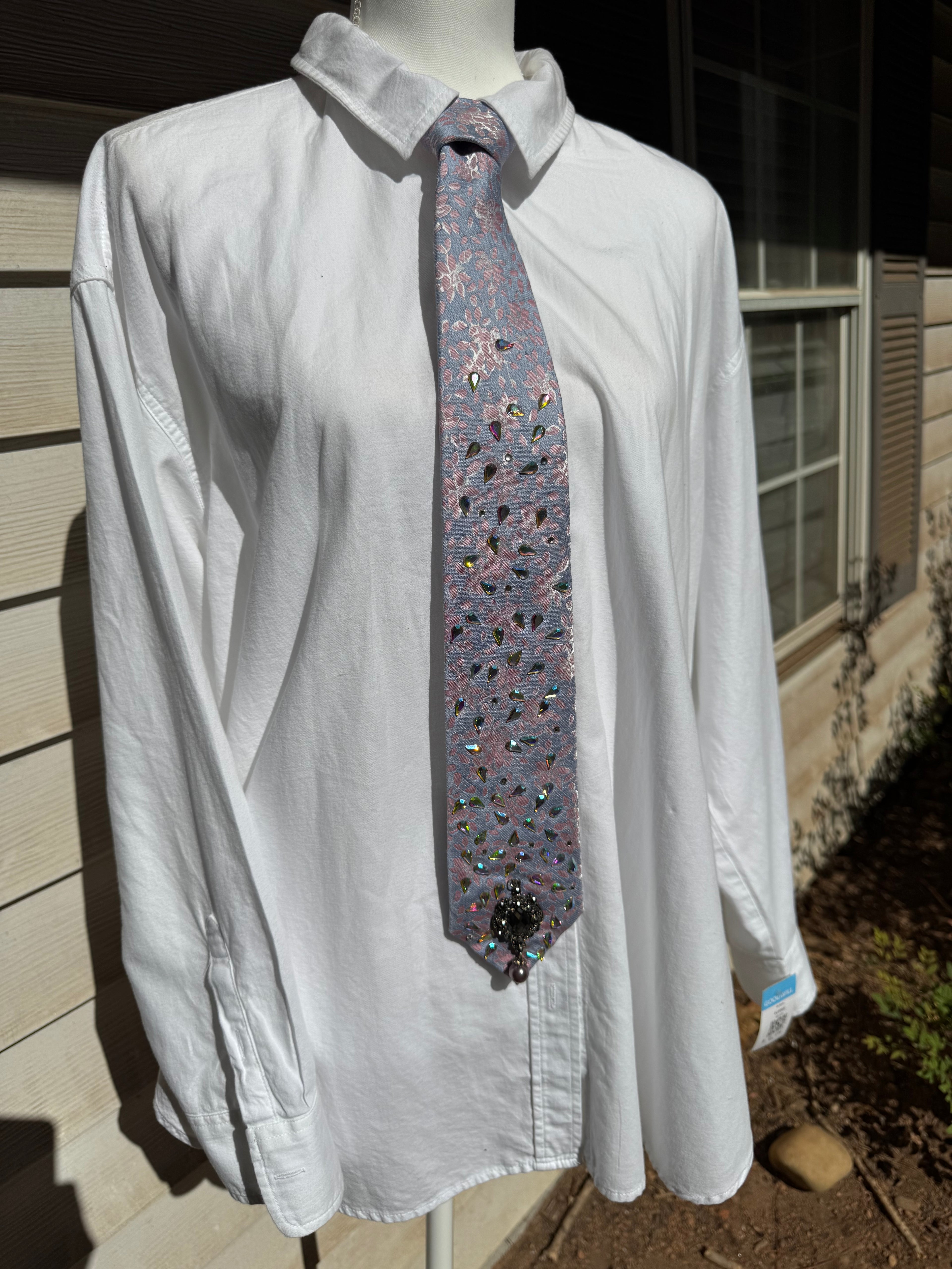 Light Purple and Pink Iridescent Autumn Leaves Royalty Tie