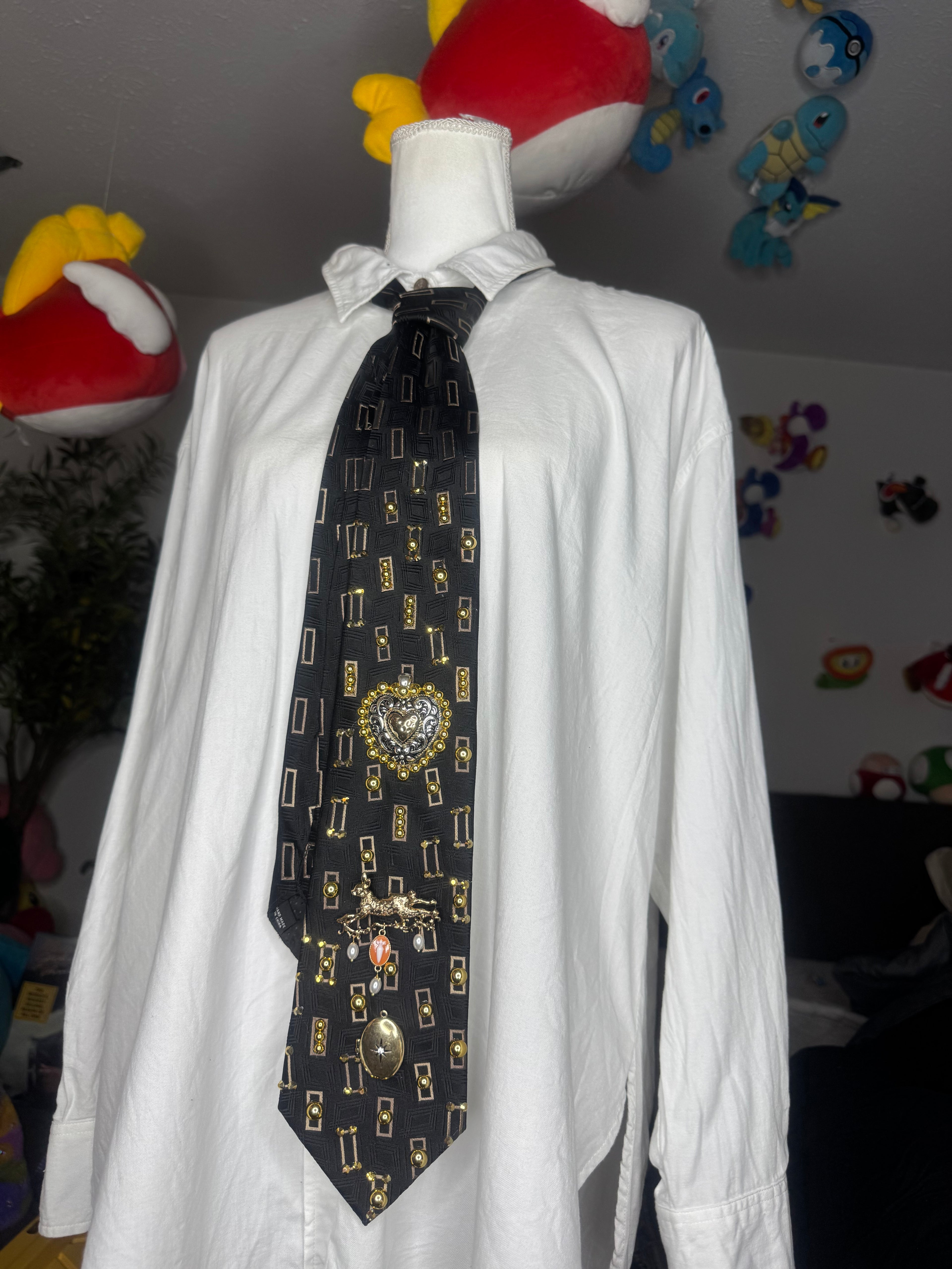 Black High Class Renaissance Heart Royalty Tie