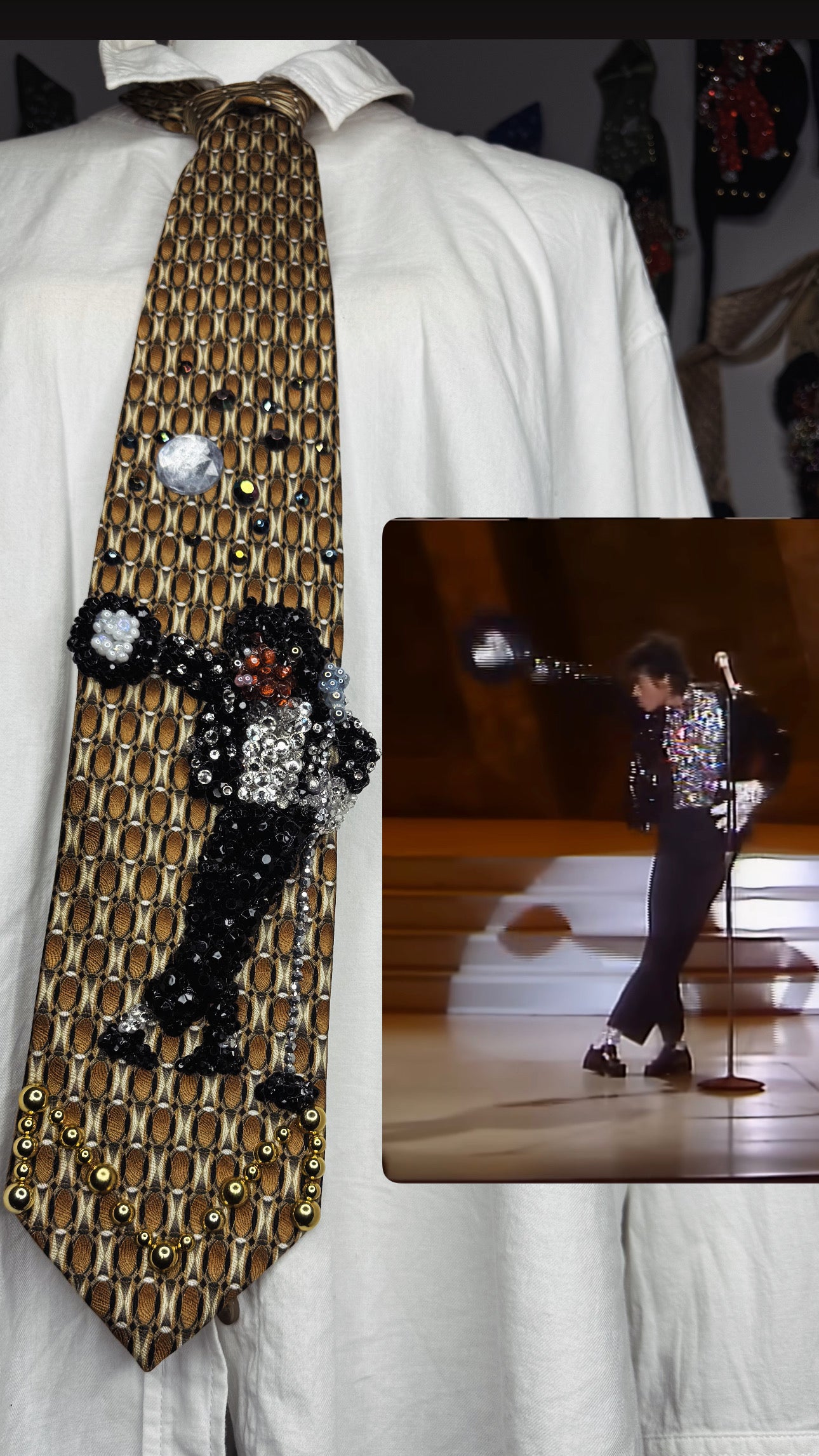 Gold Michael Jackson Hitting Crossed Legs Arm Out With Fedora Move to Billie Jean Motown 1984 Tie