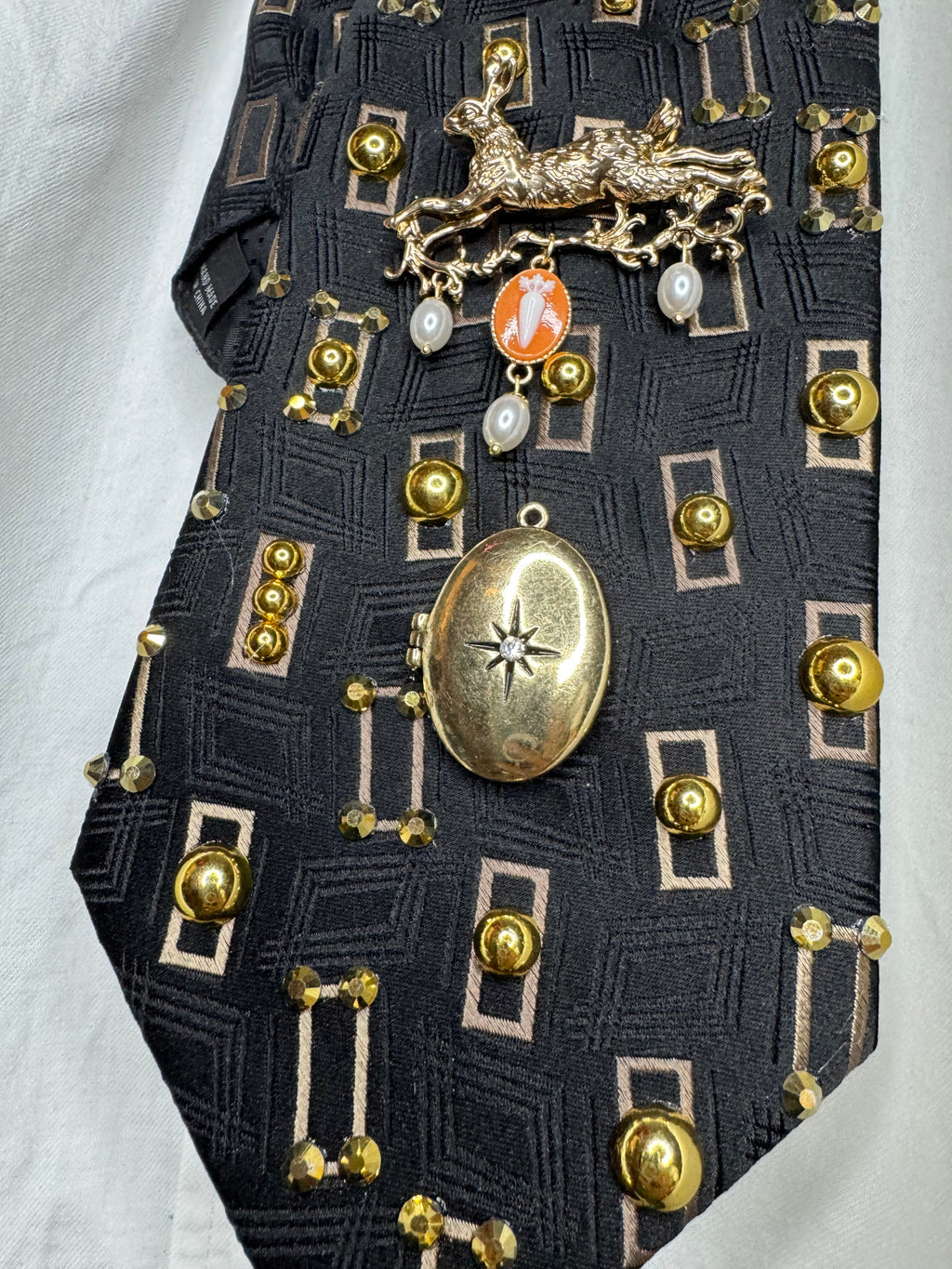Black High Class Renaissance Heart Royalty Tie