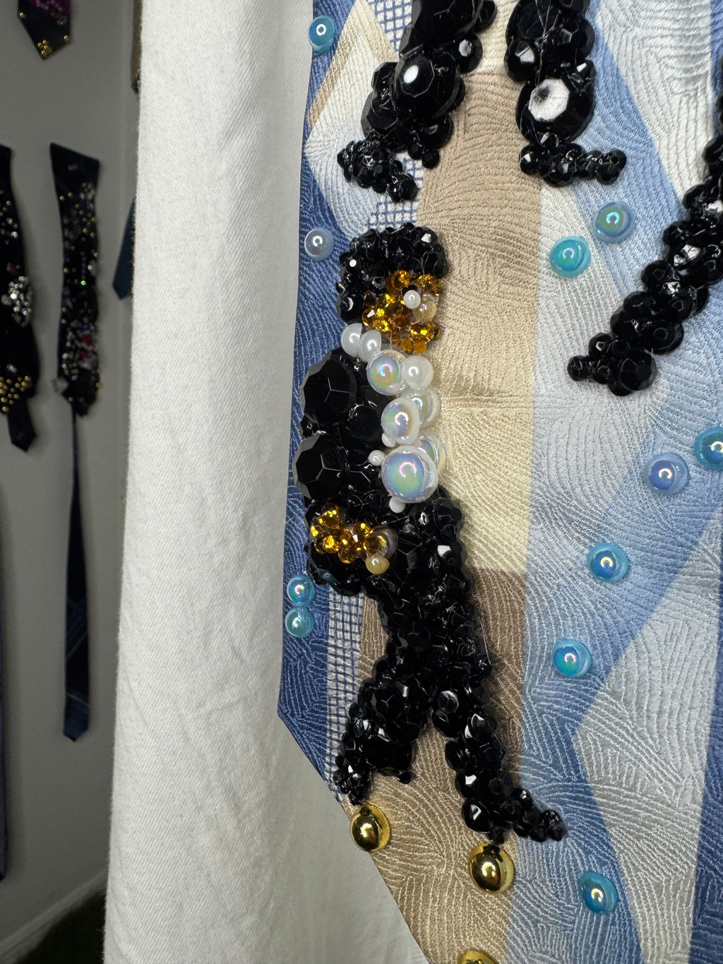Sky Blue and Gold Michael Jackson Triple Clone Scene in DSTYGE Music Video Royalty Tie