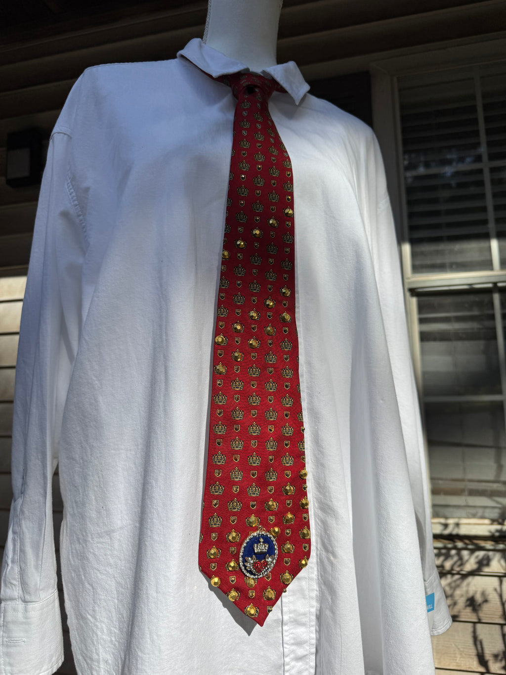 Red Crowned High Class Royalty Tie