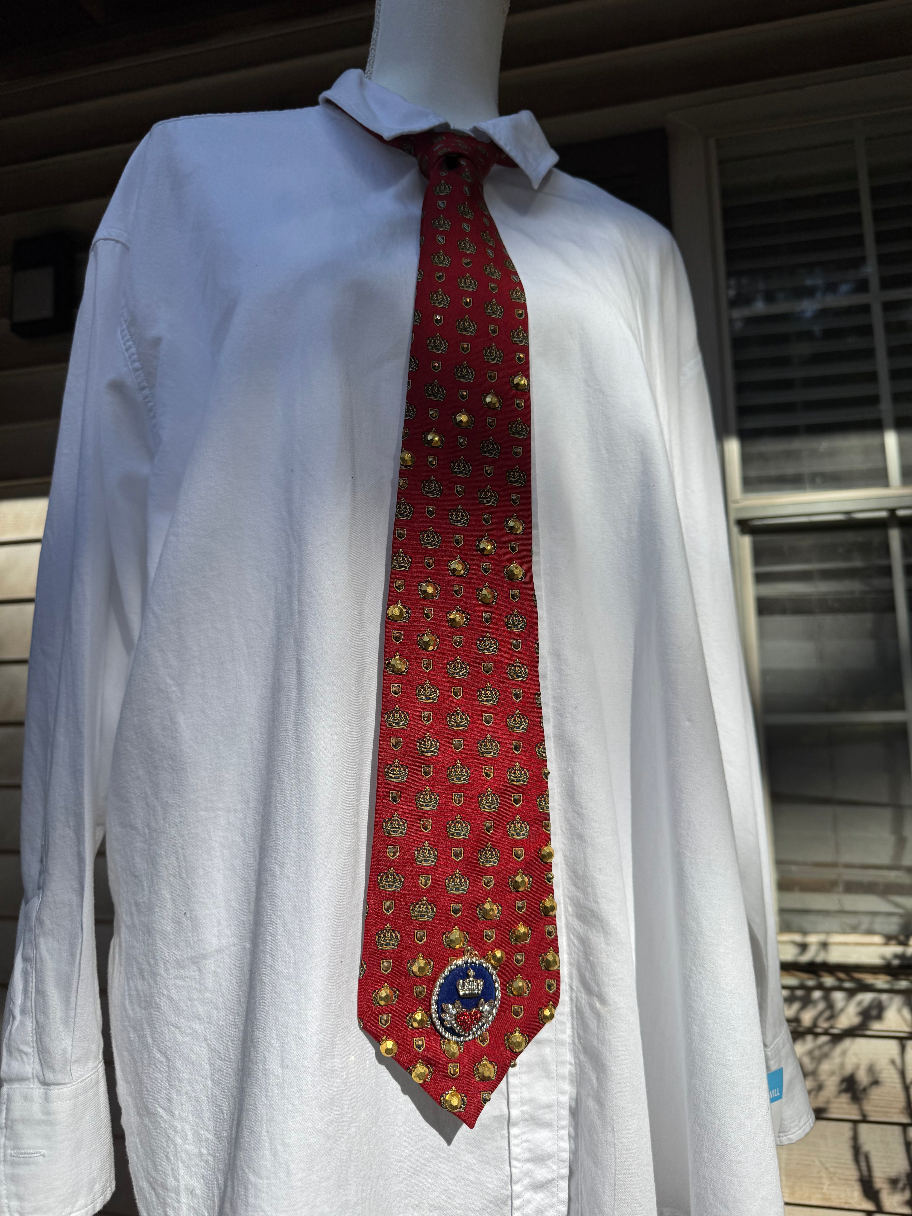 Red Crowned High Class Royalty Tie