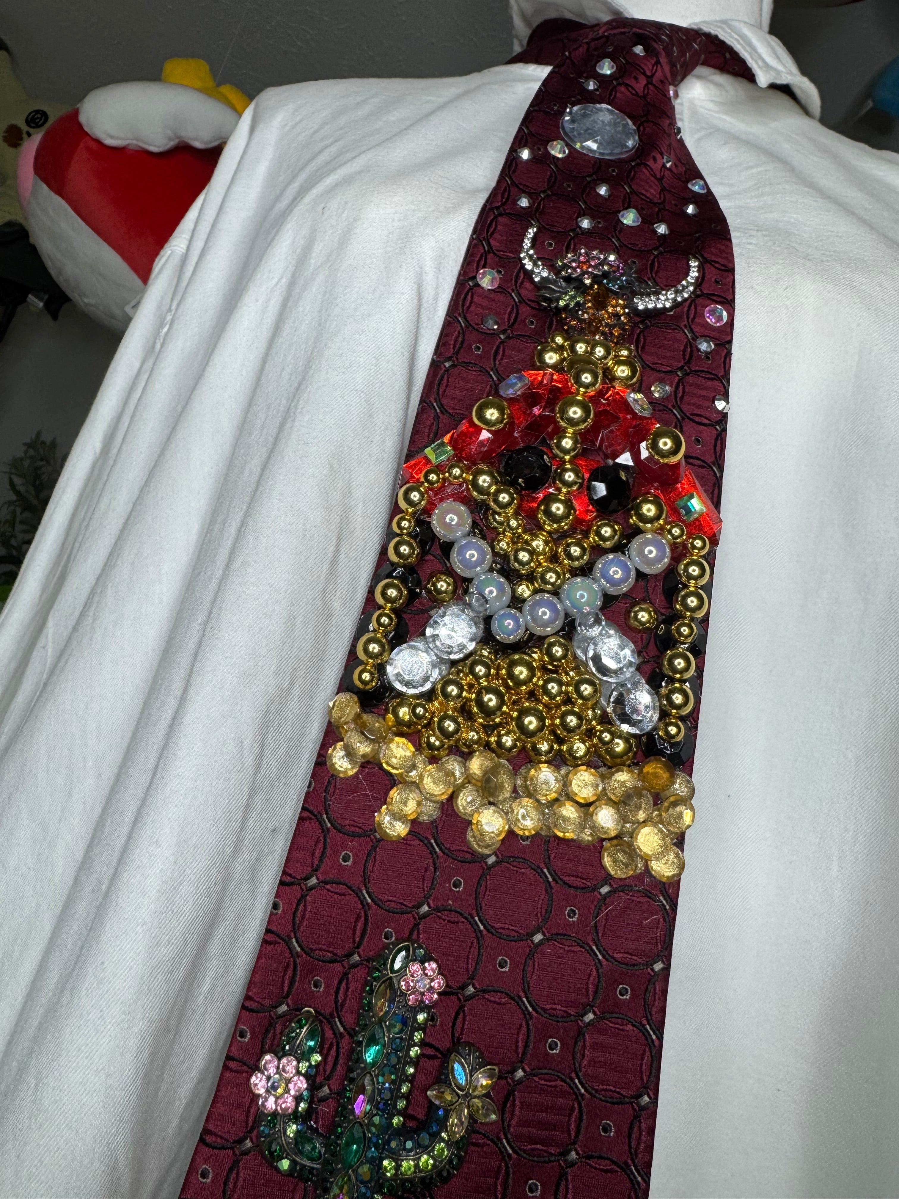 Burgundy Lost Luxurious Longhorn Mansion Western Royalty Tie
