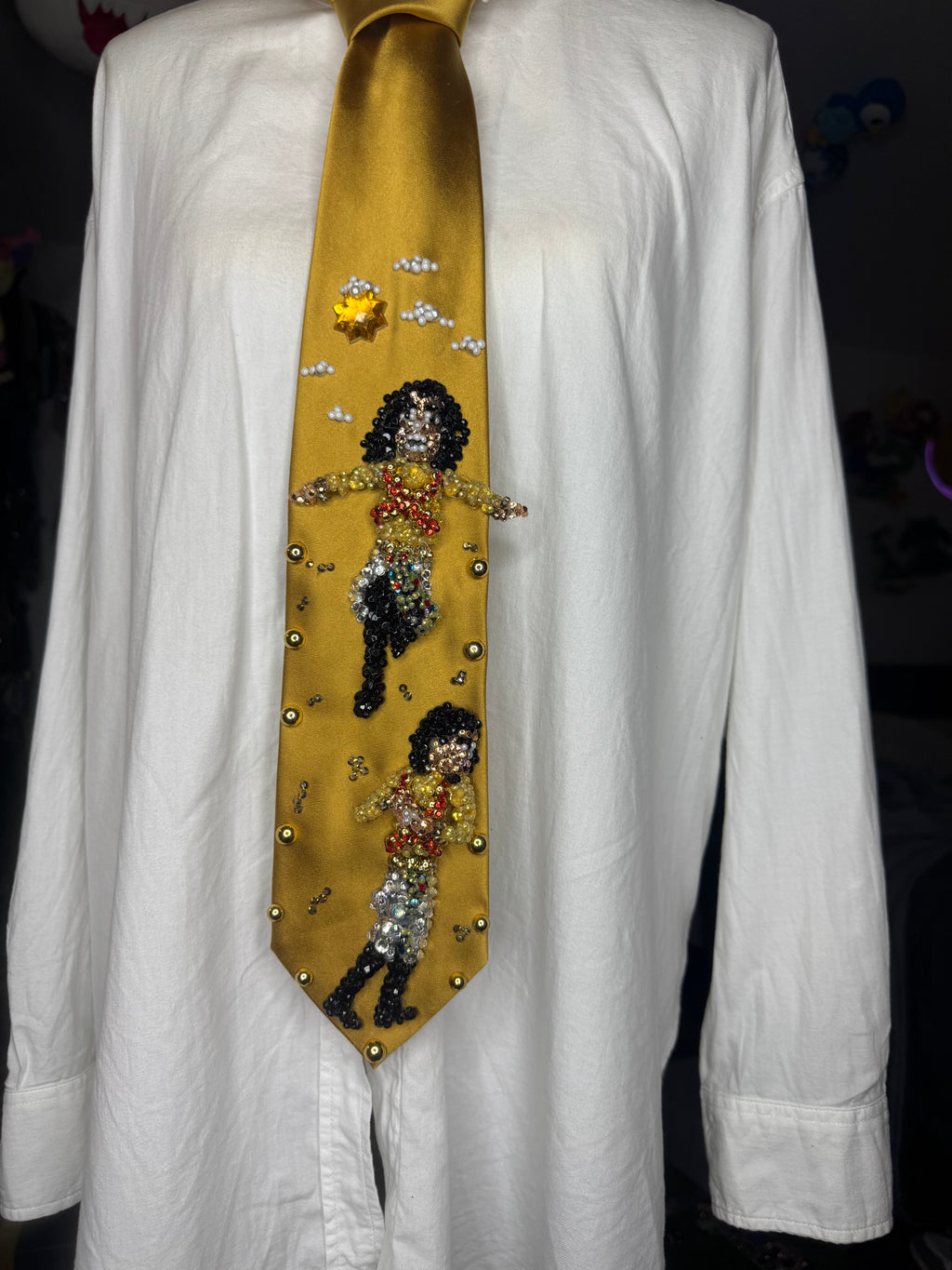 Gold Silk Michael Jackson Hitting T Jump to Hand Tut Twist Double Dance Scene from Remember the Time Short Film