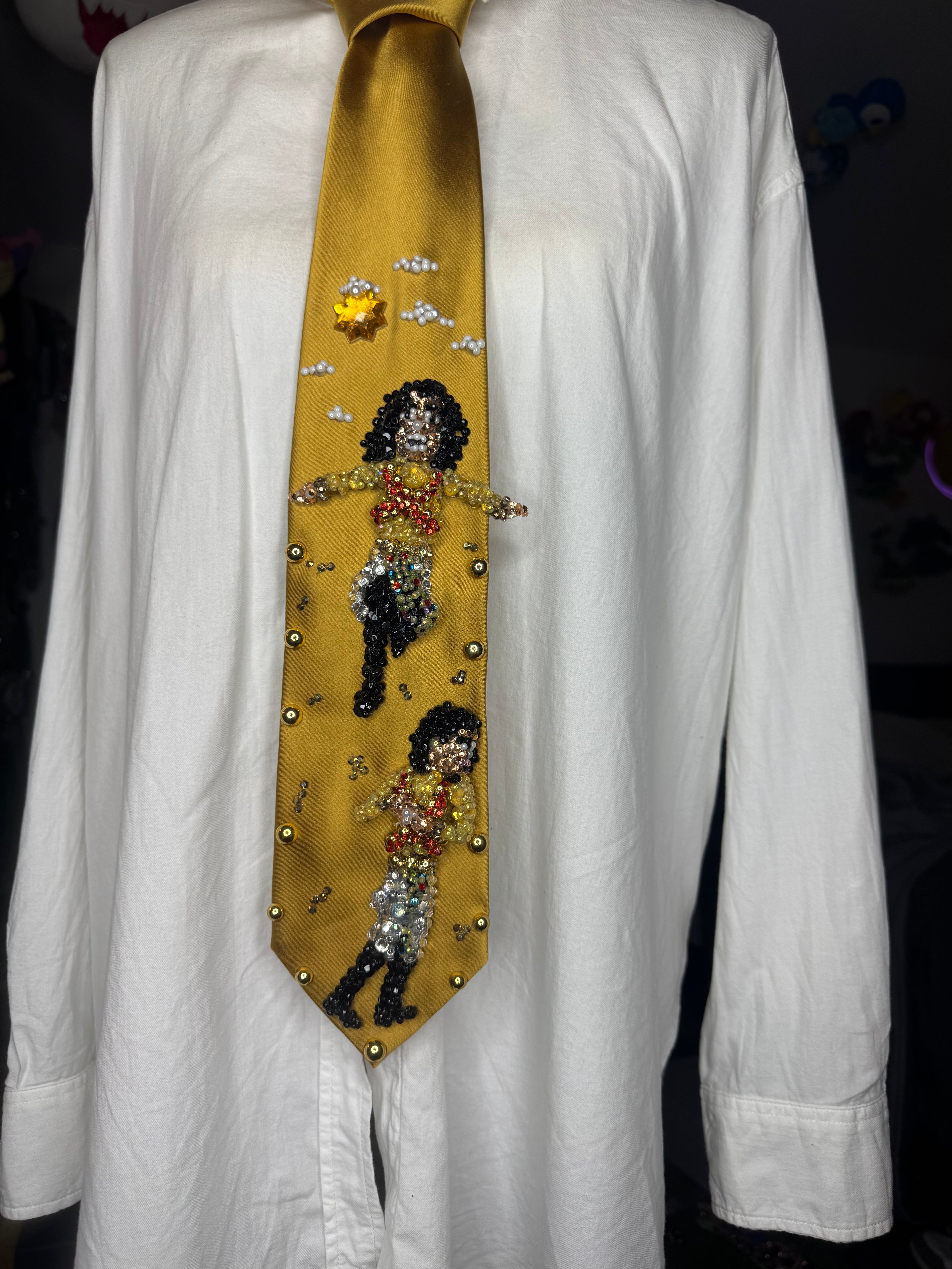 Gold Silk Michael Jackson Hitting T Jump to Hand Tut Twist Double Dance Scene from Remember the Time Short Film
