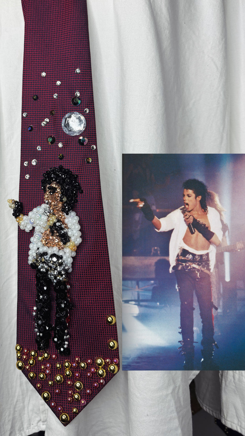 Red Michael Jackson Pointing and Walking To Dirty Diana Bad Tour 1988 Tie