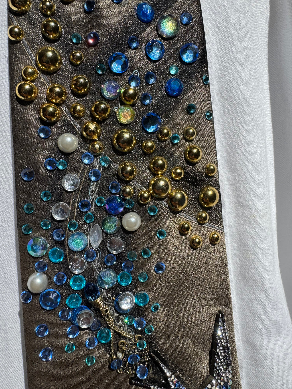 Green Magical Vined and Blue Jay Nature Royalty Tie