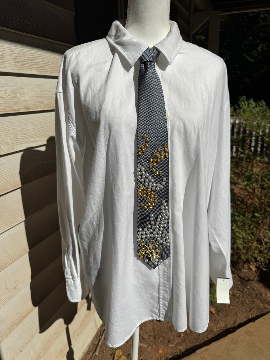 Grey Pearled And Gold Tentacles Octopus Nature Royalty Tie