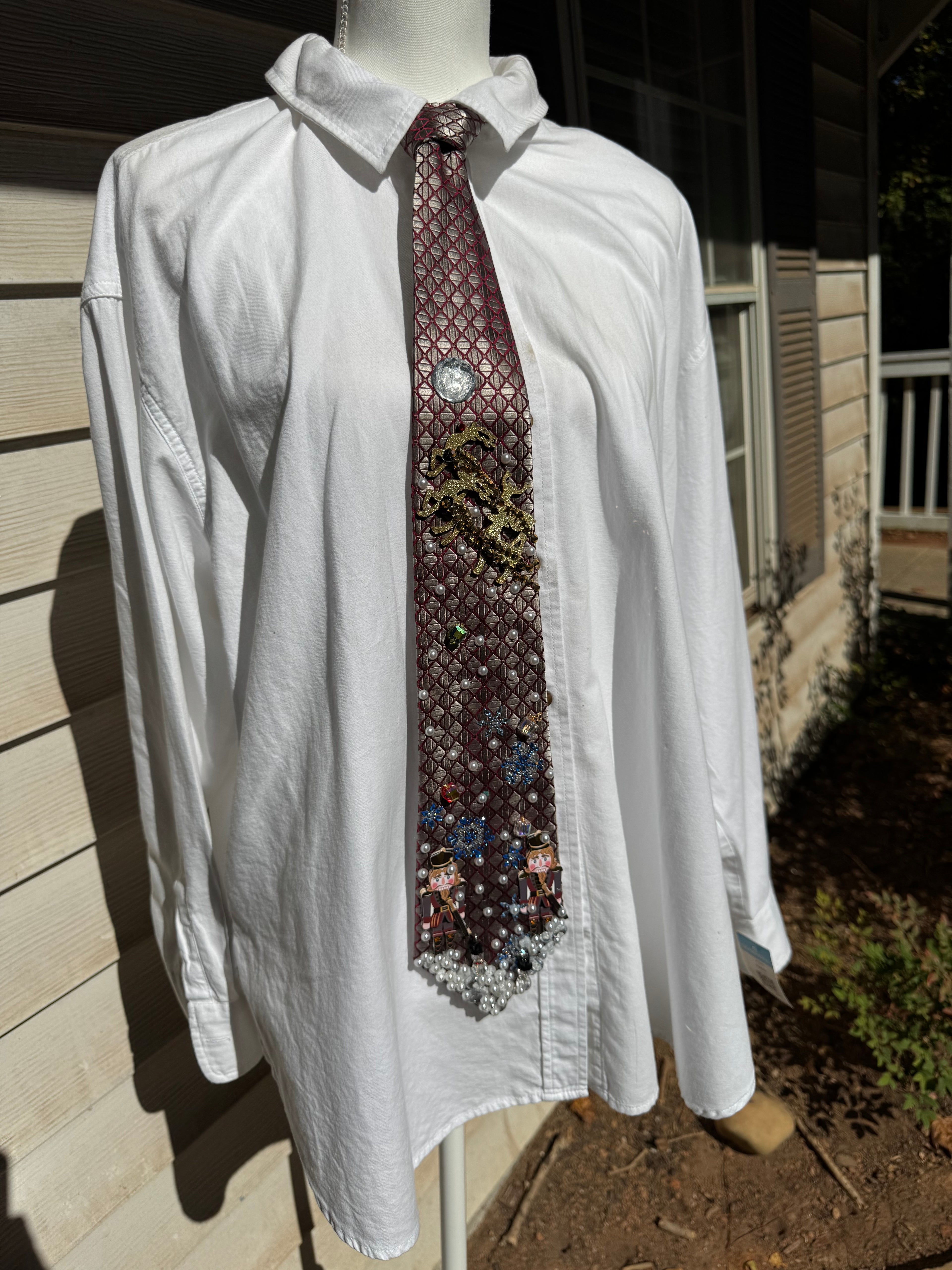Grey and Red Nutcracker Gaurds In Winterland Christmas Tie