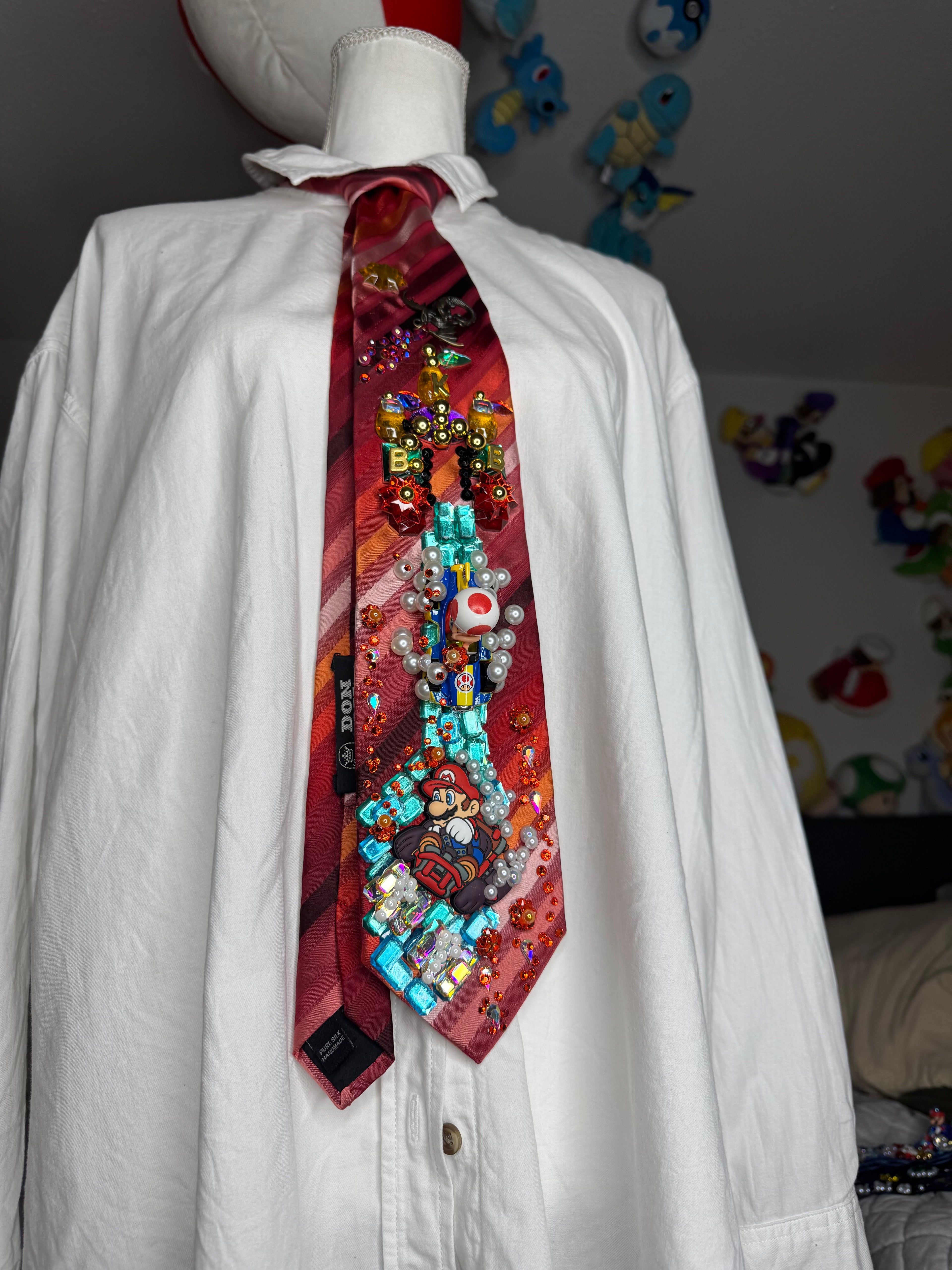 Red Striped Mario Vs Toad on Bowsers Castle 200cc Mario Kart Tie