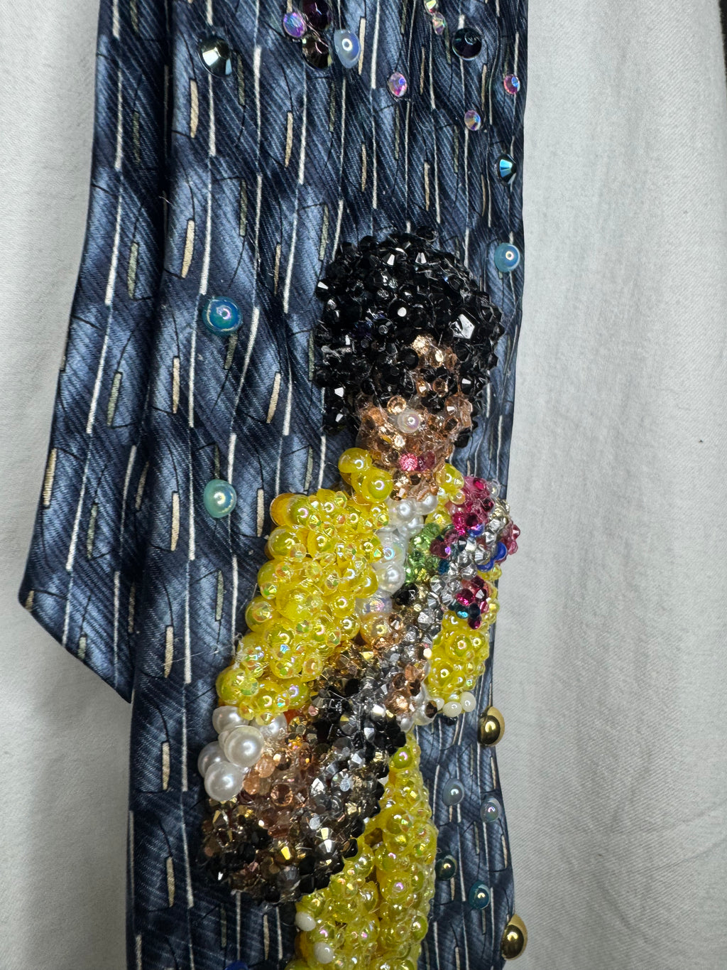 Navy Blue Prince In Full Yellow Outfit & Floral Scarf Performing Live Tie