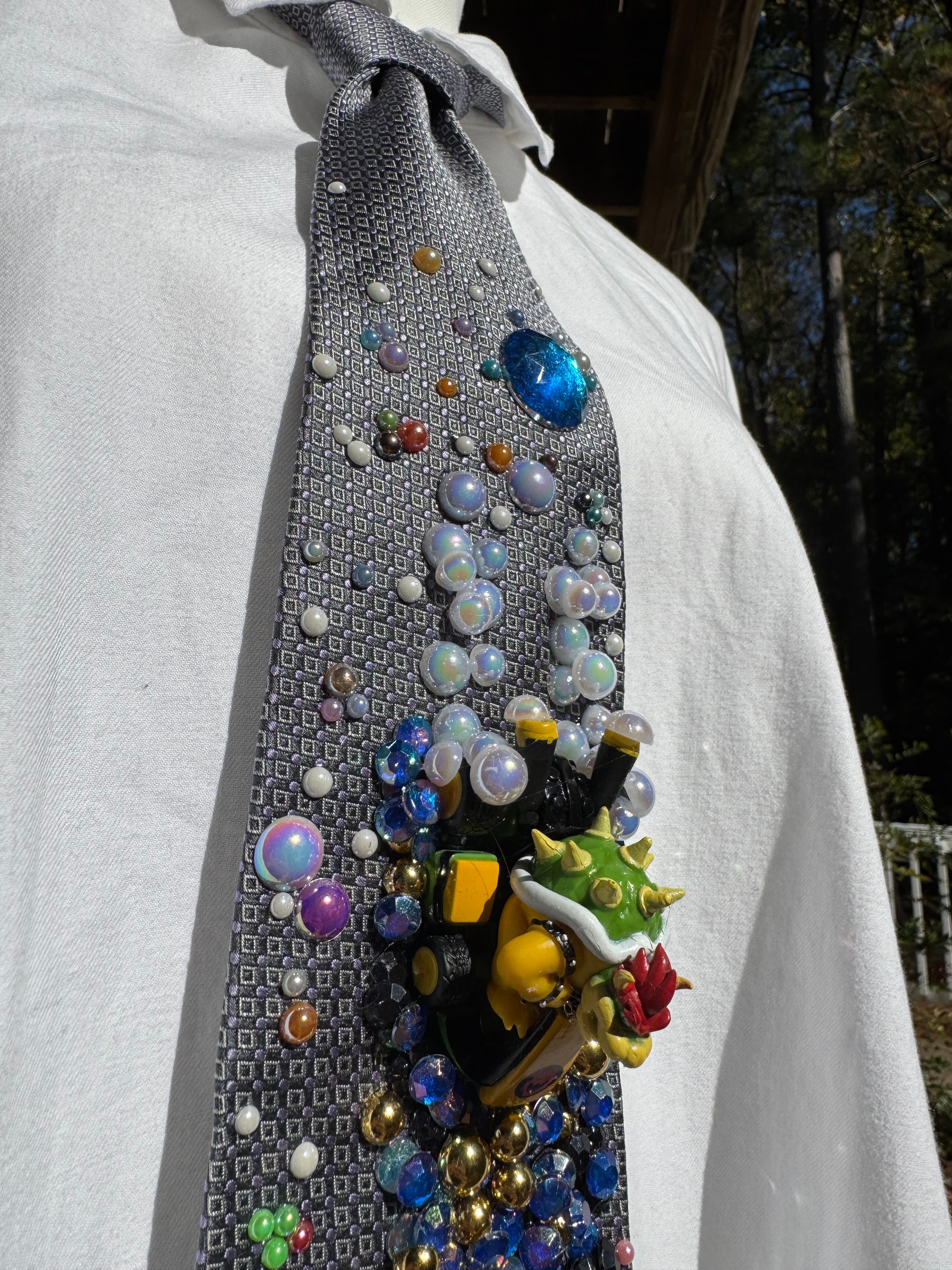 Grey and Purple Mario vs Bowser In Space 200cc Mario Kart Tie