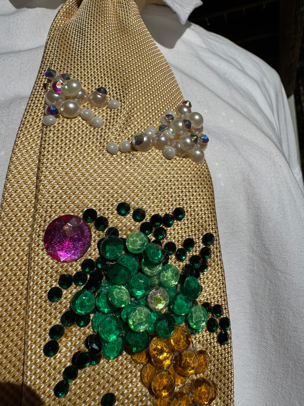 Gold Lion Head Tropical Water Fountain Royalty Tie