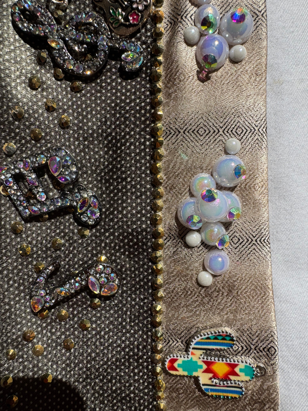Light and Dark Beige Split Cowboy Western Royalty Tie