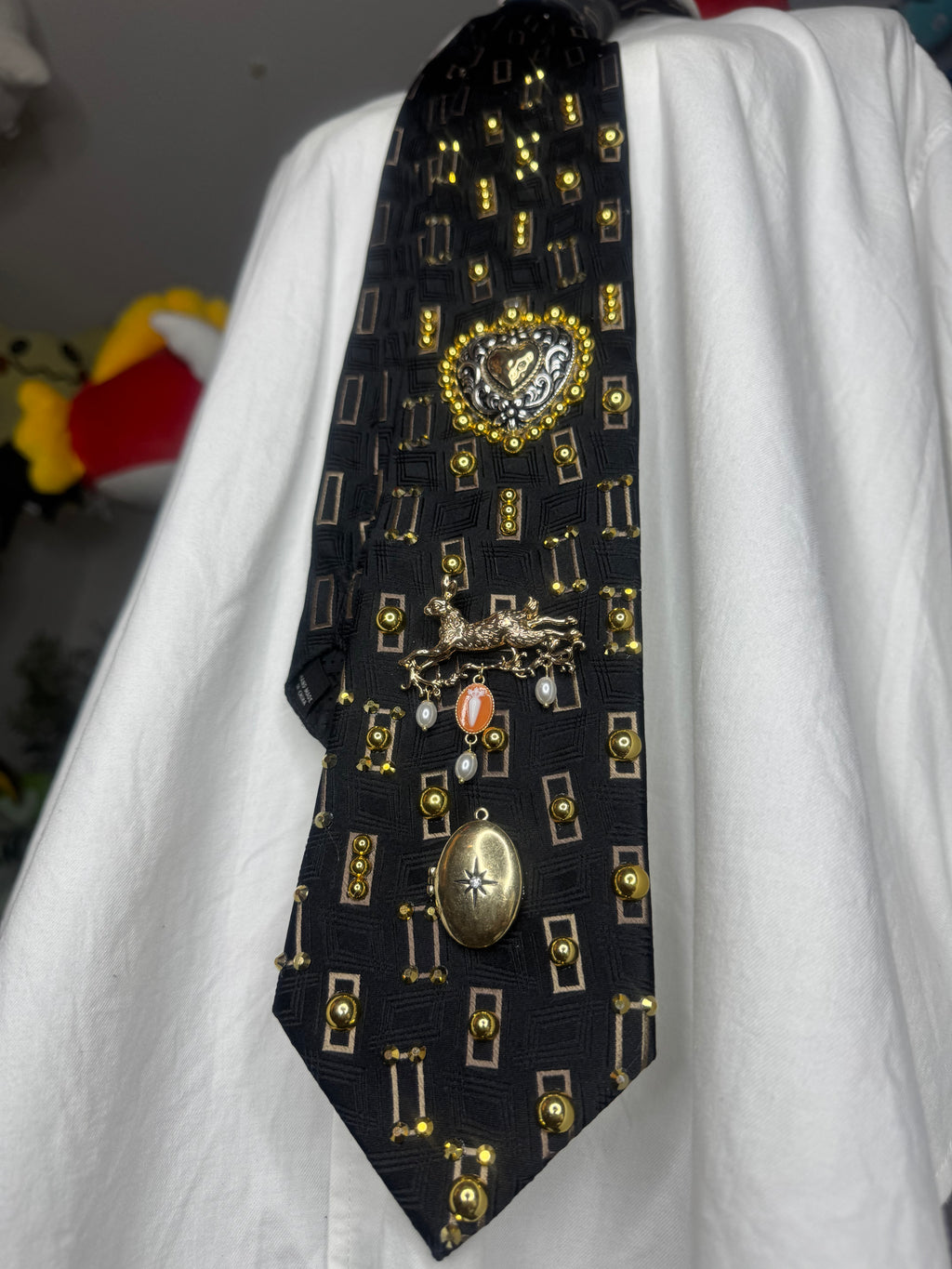 Black High Class Renaissance Heart Royalty Tie
